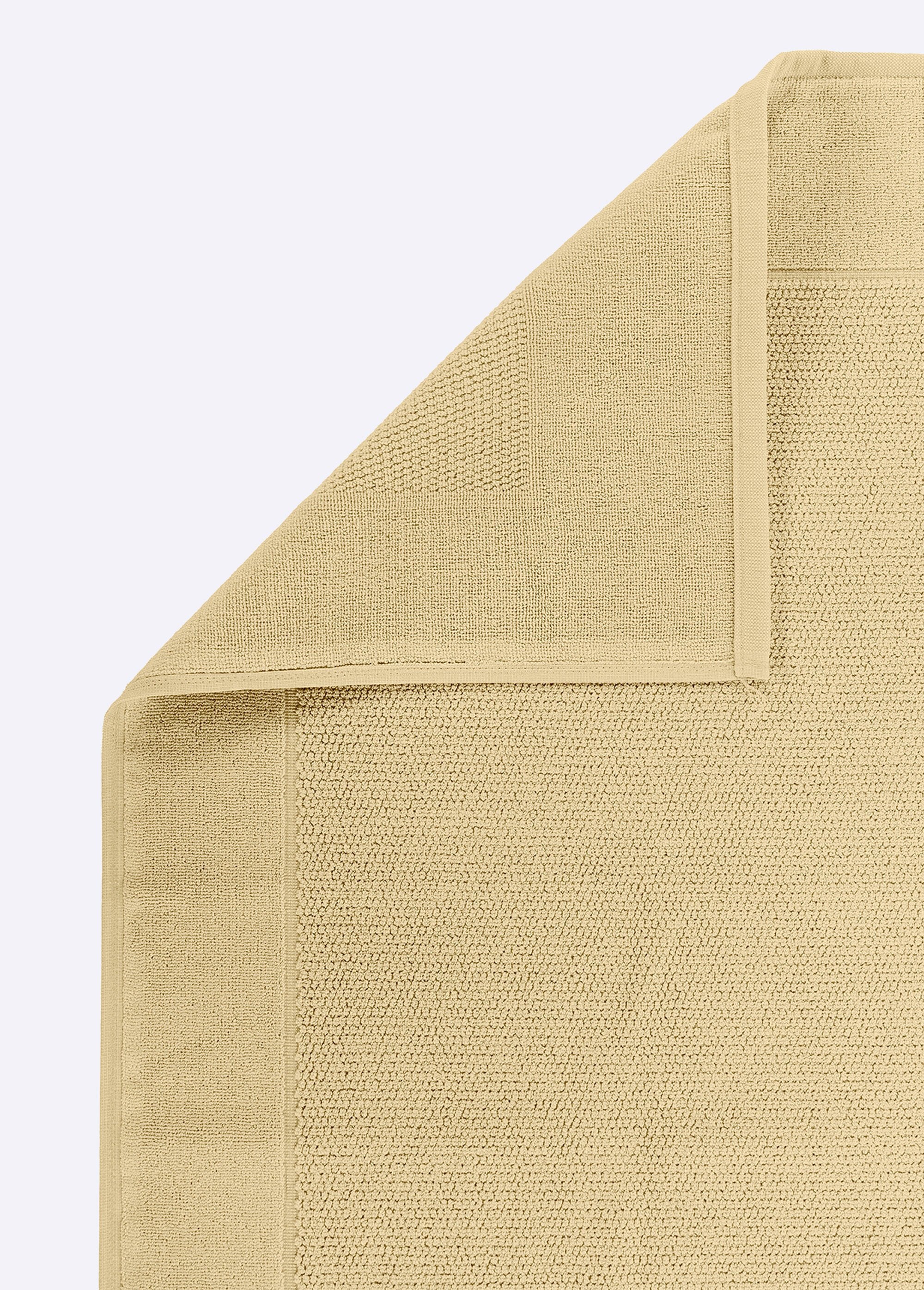 Tapete_de_banho_atoalhado_com_ripas_finas_Sable_DE1_slim