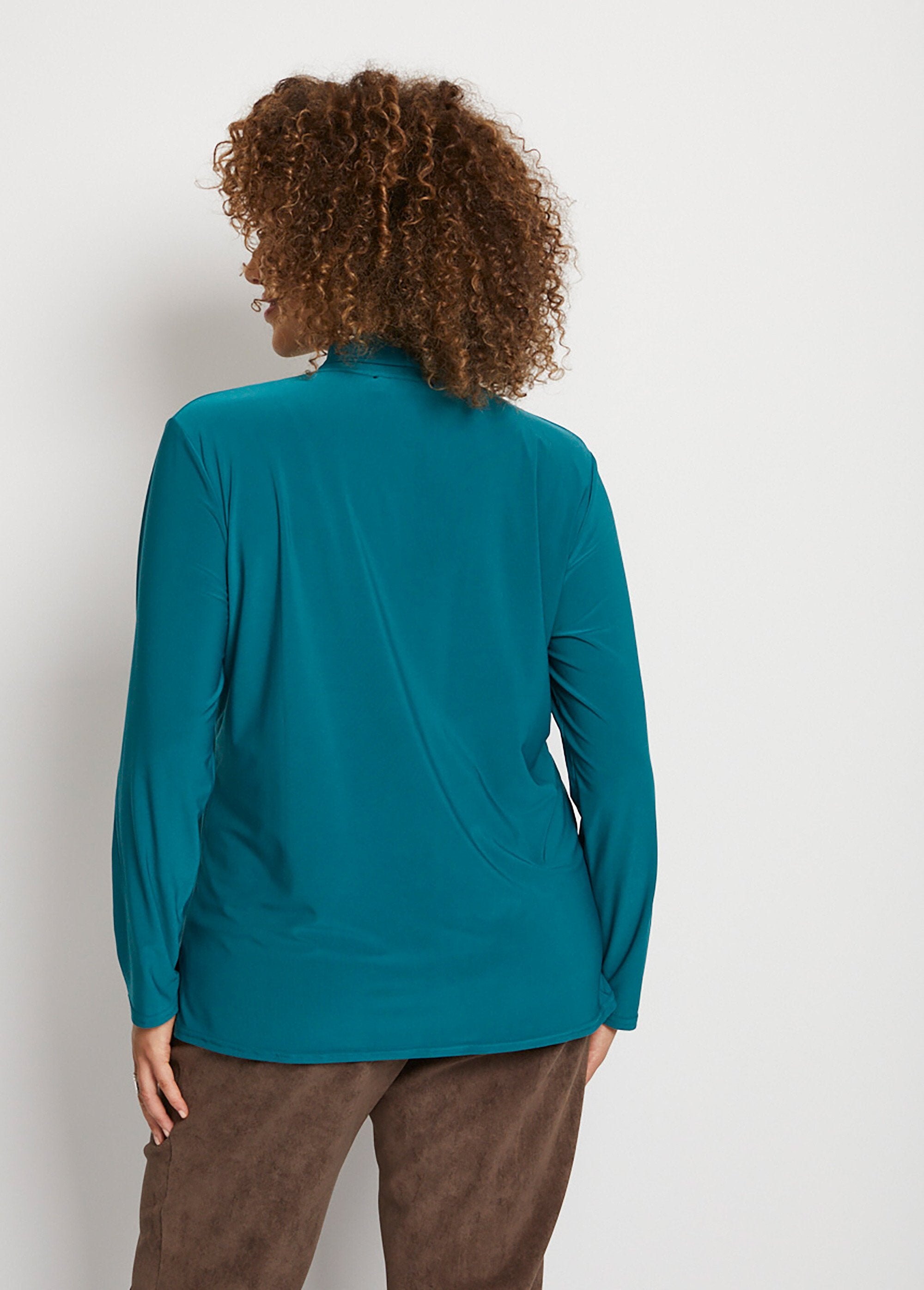 T-shirt_de_manga_comprida_em_lavallière_Canard_DO1_curvy