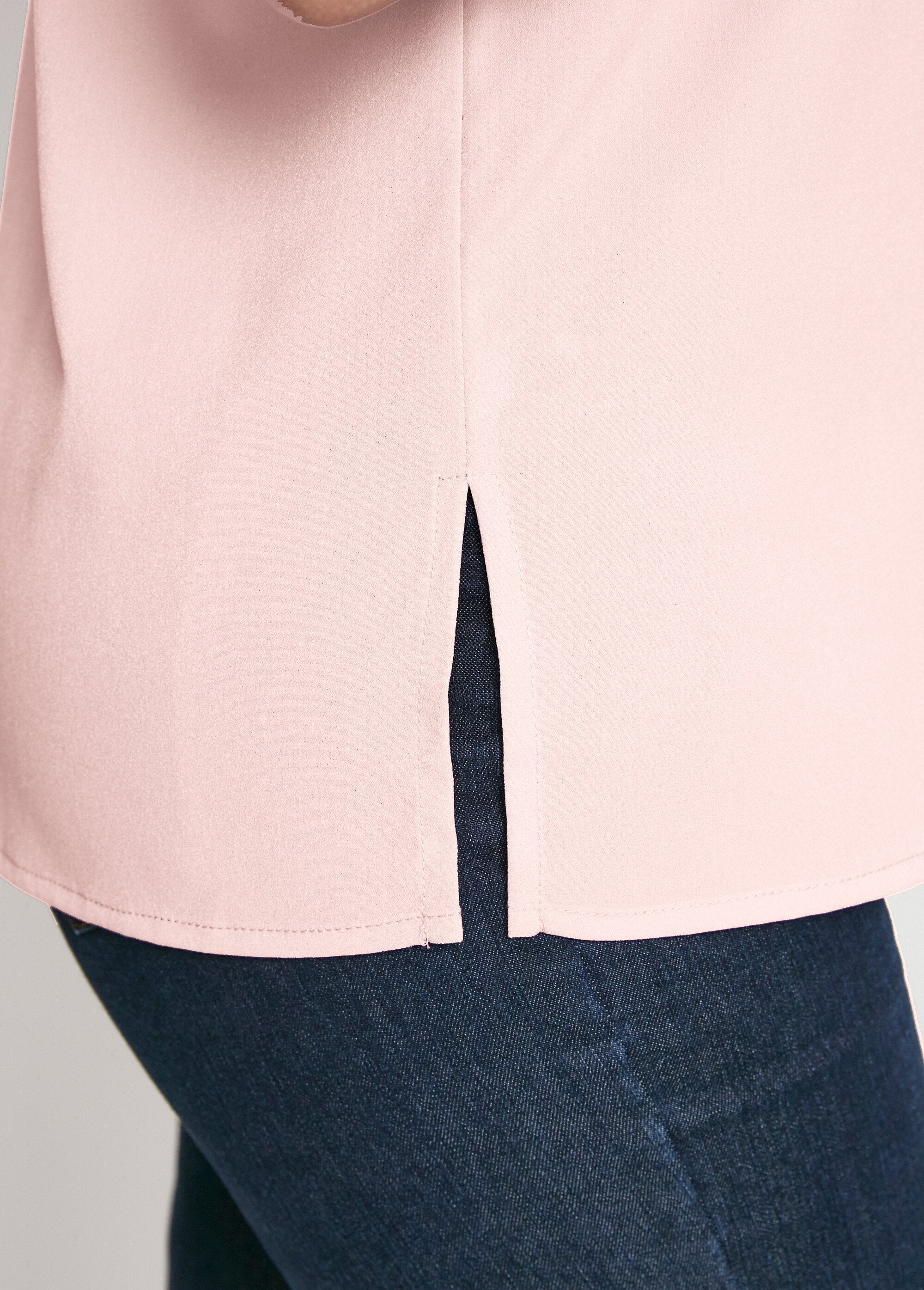 Top_de_manga_comprida_com_bordado_na_gola_redonda_Rose_the_DE3_slim