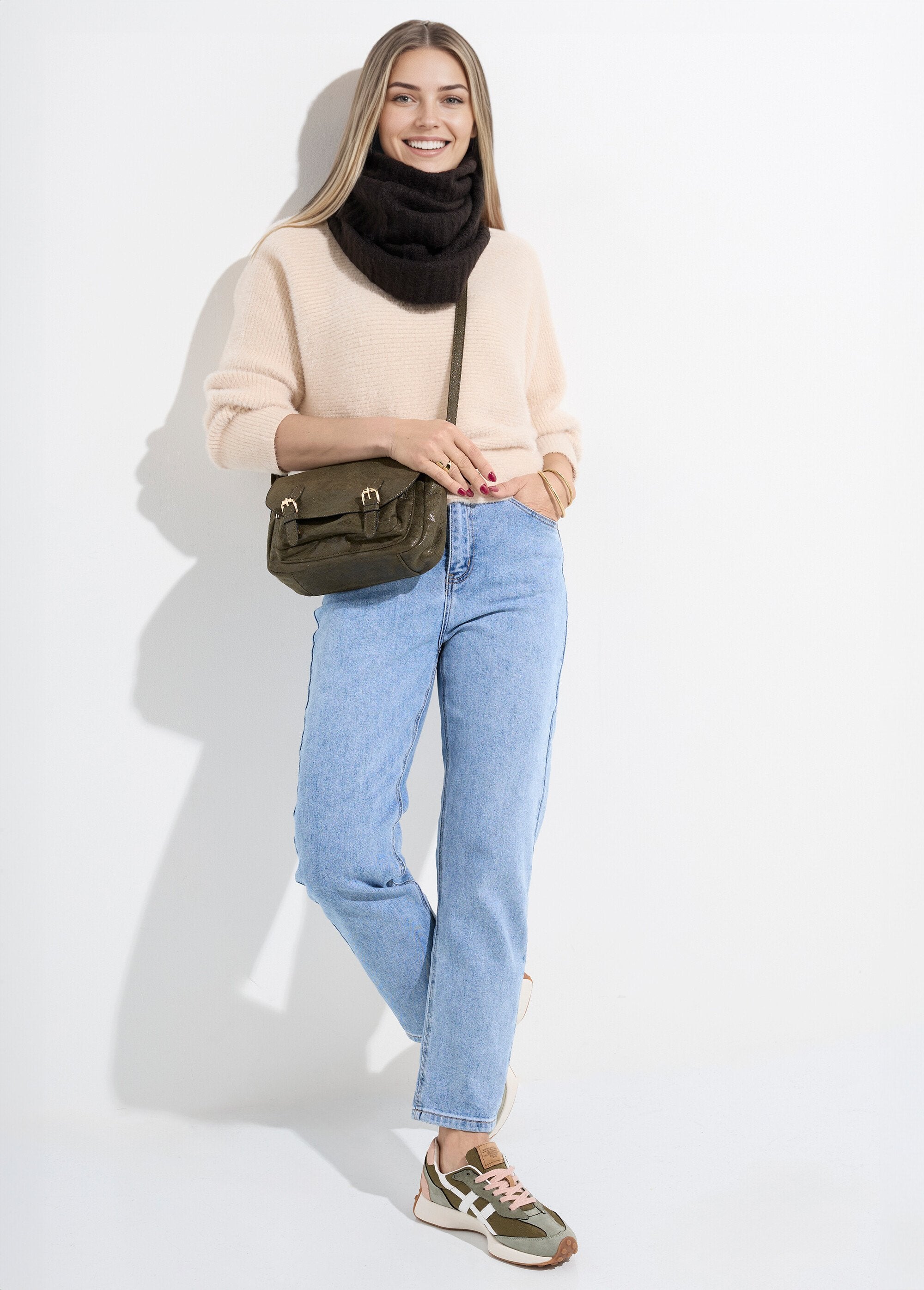 Colar_com_laço_de_malha_cintilante_Noir_SF1_slim