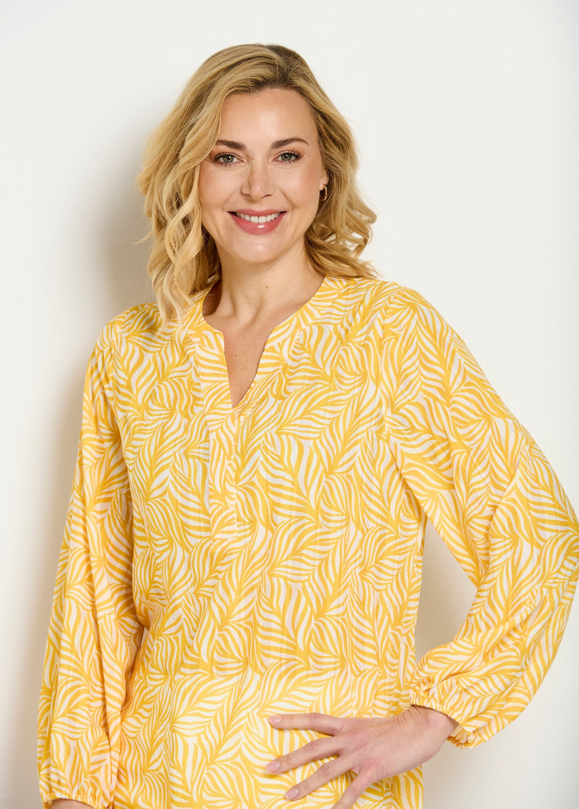 Túnica_longa_abotoada_com_mangas_3/4_Jaune_et_blanc_DE1_slim