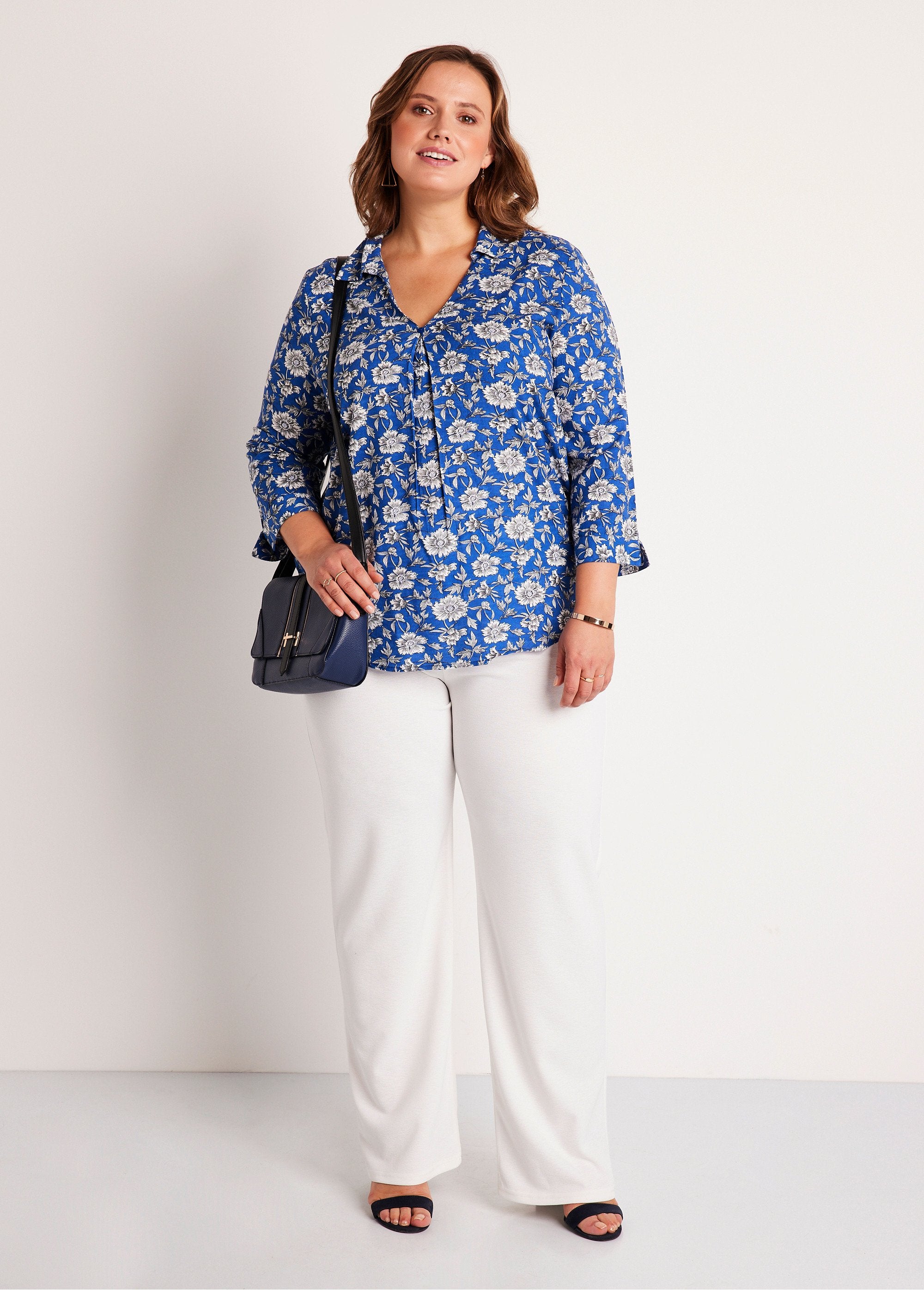 Túnica_floral_floral_longa_larga_Azul_e_branco_SF1_curvy