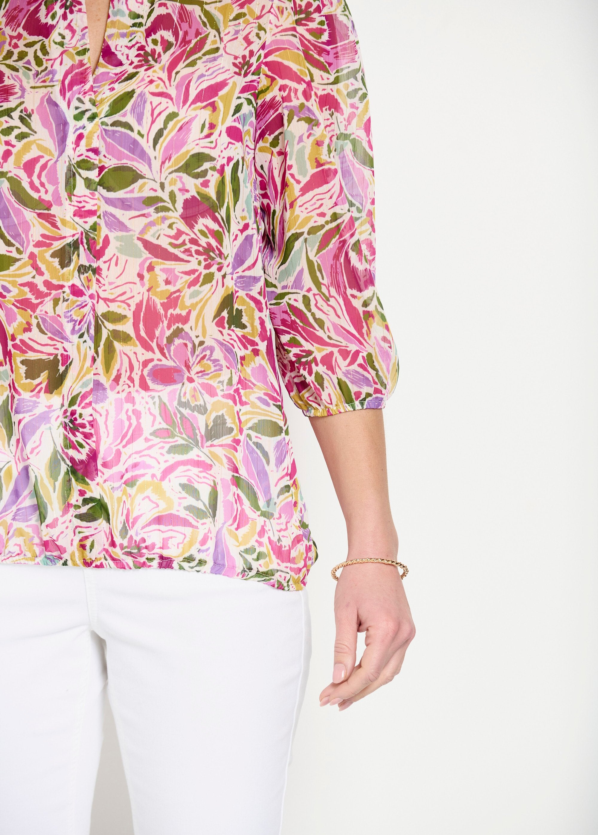 Túnica_longa_com_decote_em_V_e_voile_floral_brilhante_Multicolore_DE2_slim