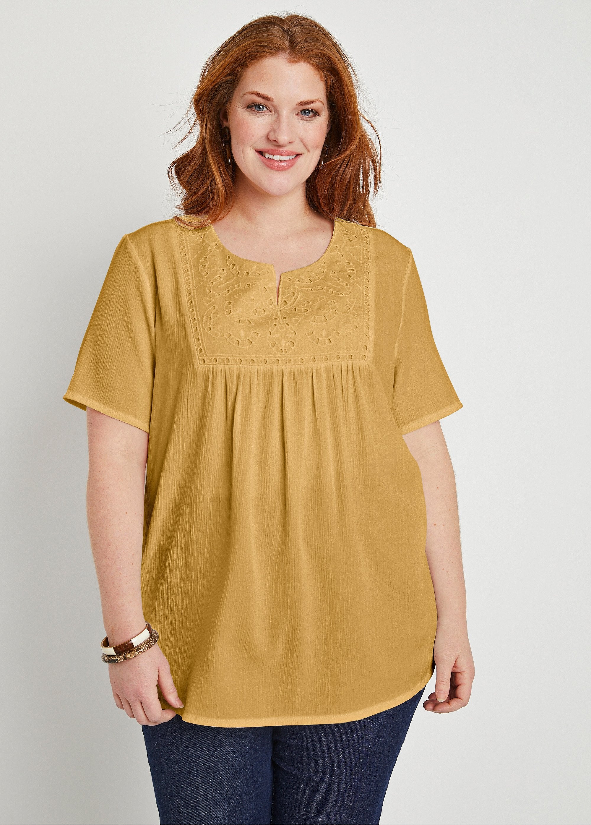 Túnica_longa_boêmia_seersucker_Açafrão_FA1_curvy