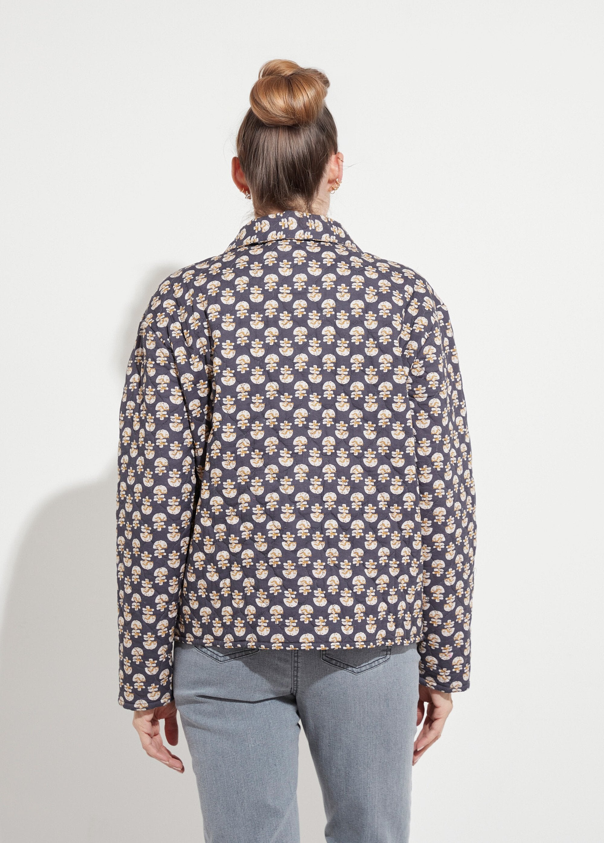 Jaqueta_acolchoada_estampada_com_botões_Gris_DO1_slim