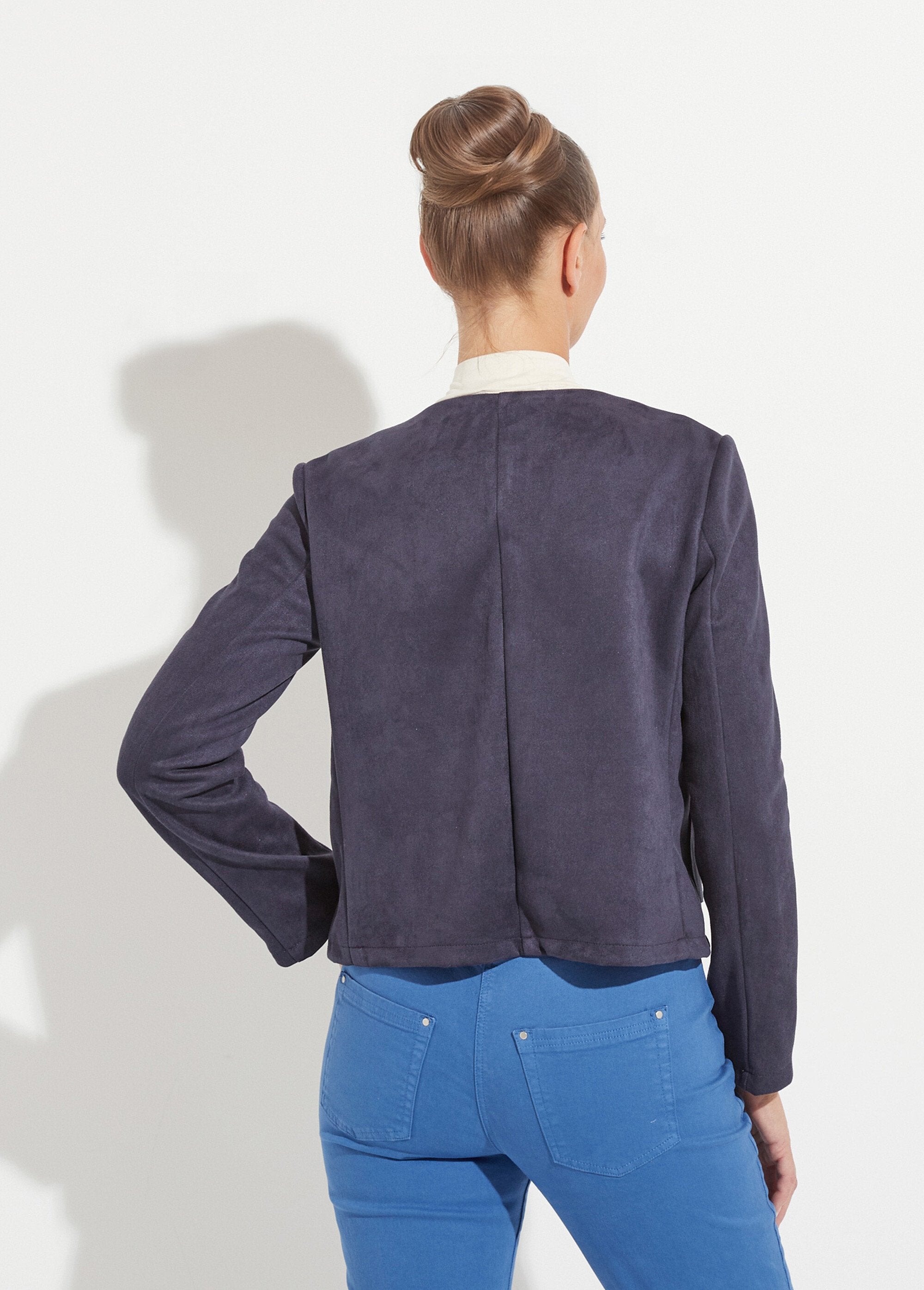 Jaqueta_curta_azul_marinho_sem_gola_e_com_botões_Marine_DO1_slim