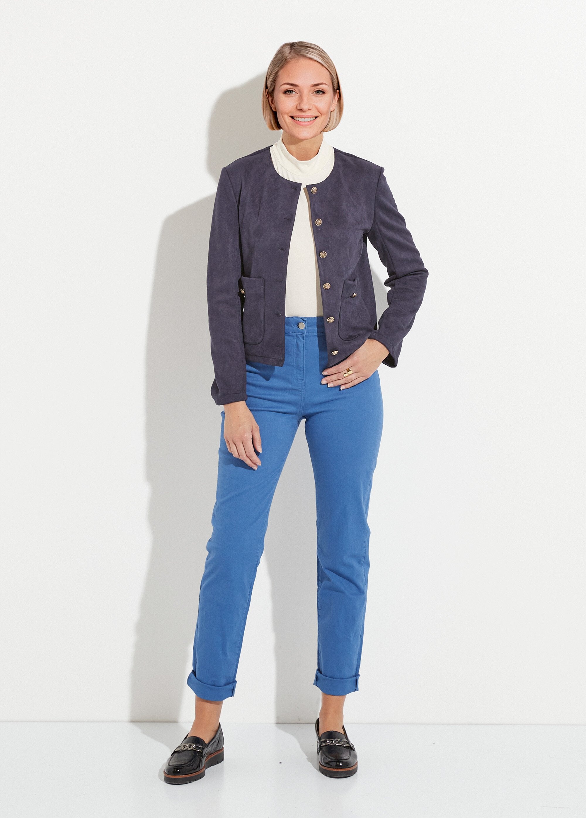 Jaqueta_curta_azul_marinho_sem_gola_e_com_botões_Marine_SF1_slim