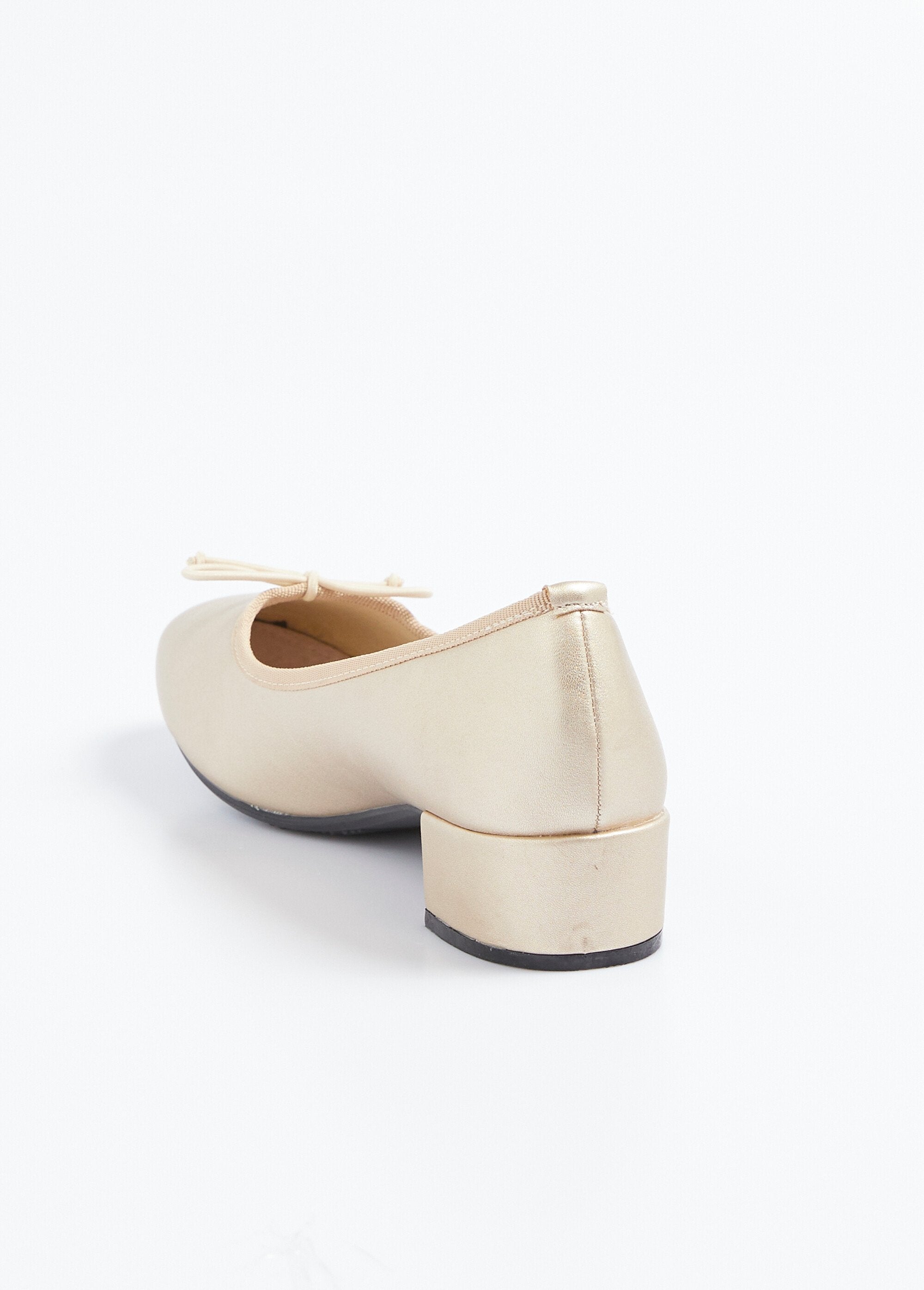 Ballerines_petit_talon_largeur_confort_noeud_fantaisie_Dore_DO1_slim