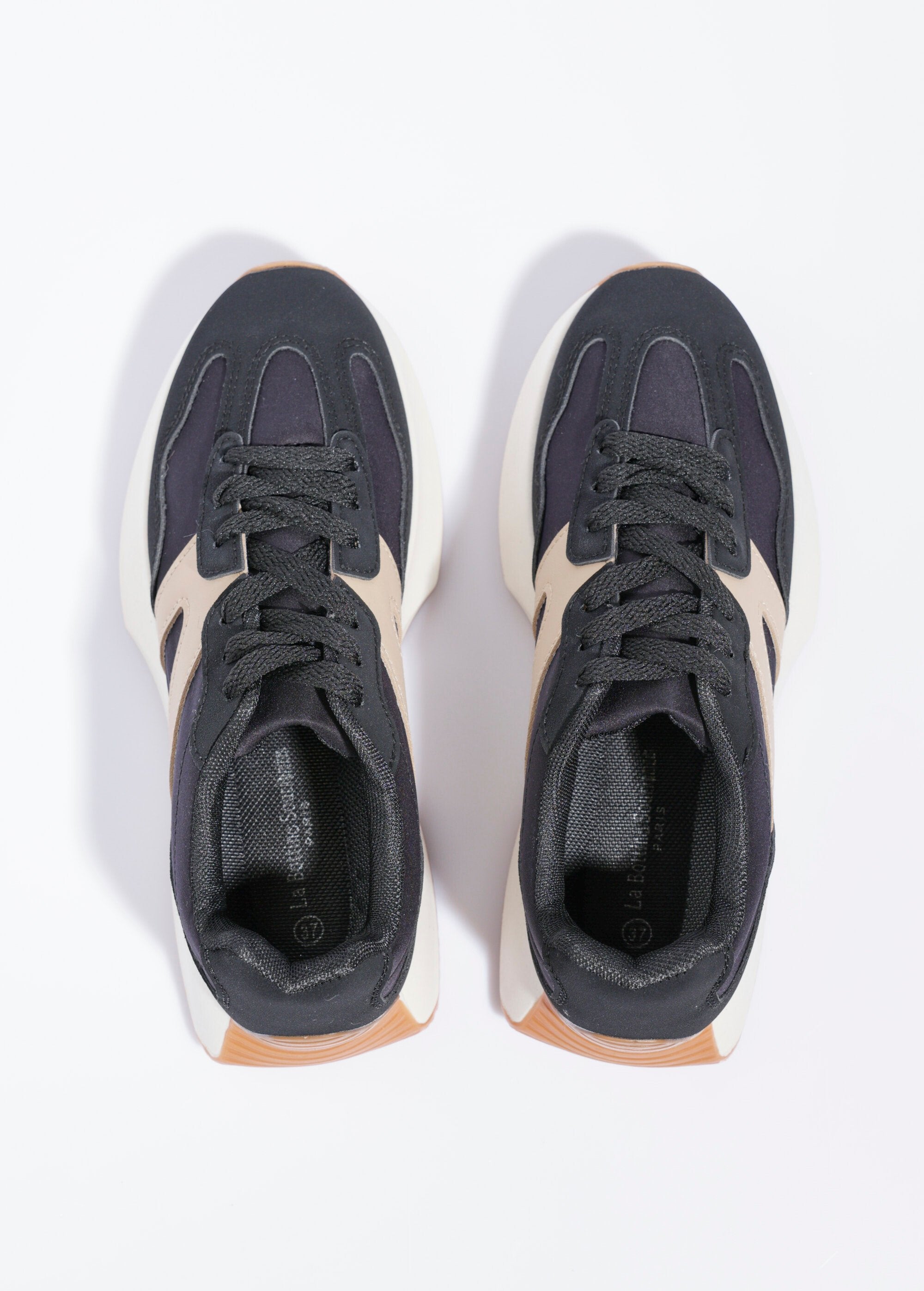 Sapatilhas_jogger_com_plataforma_Noir_OV1_slim