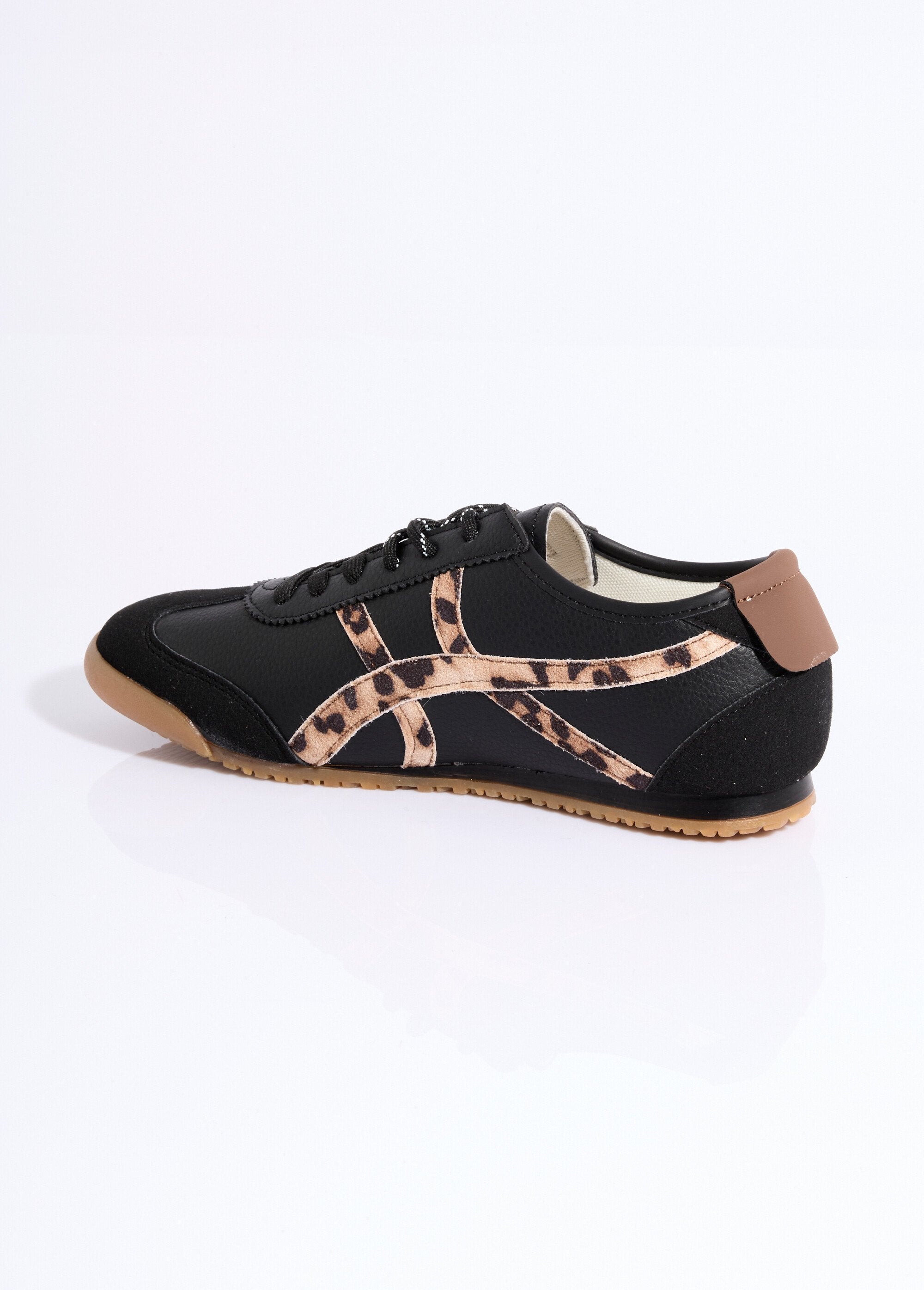 Baskets_semelle_fine_avec_empiècements_Noir_DO1_slim