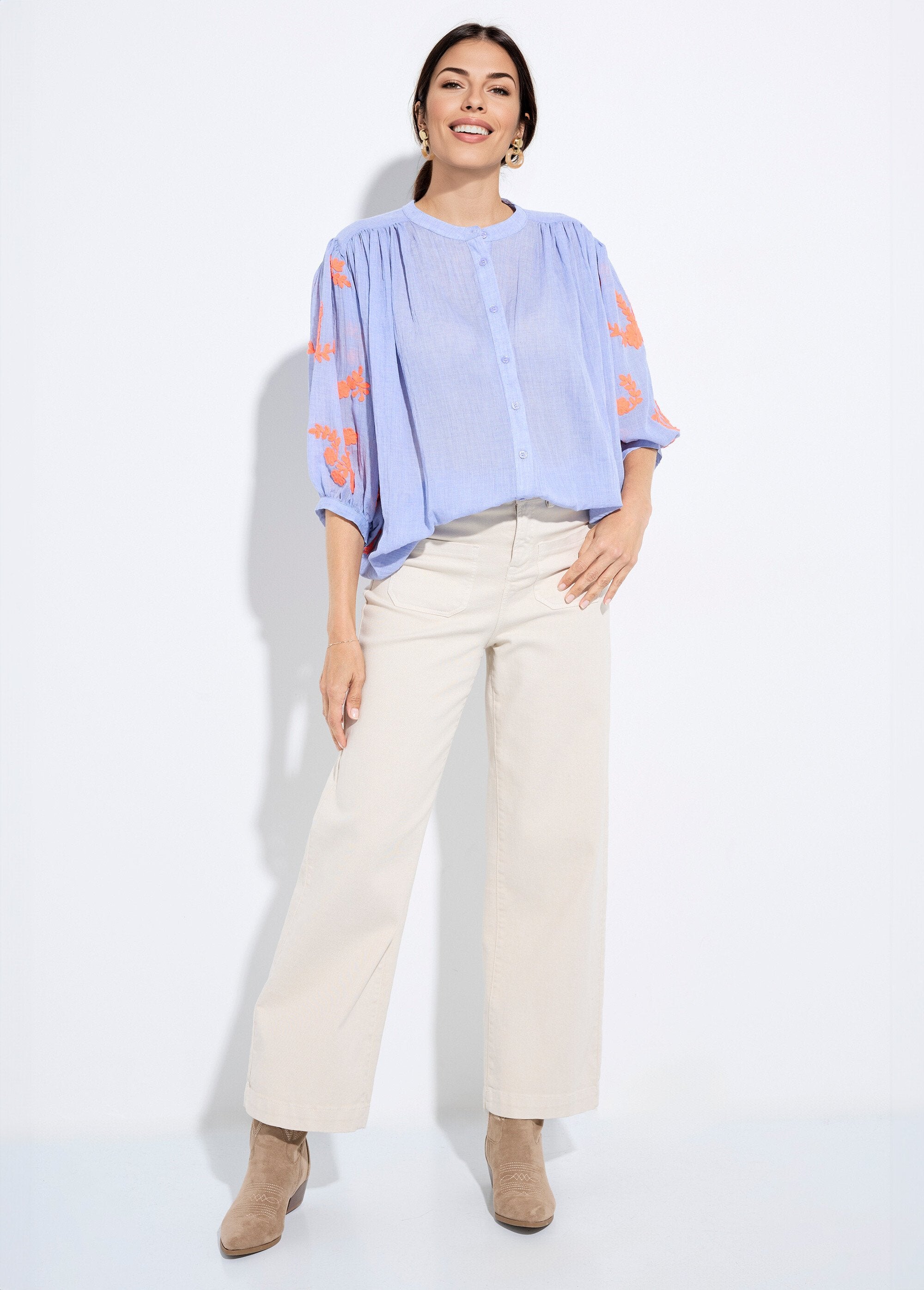 Blouse_chambray,_broderies_contrastantes_Bleu_SF1_slim