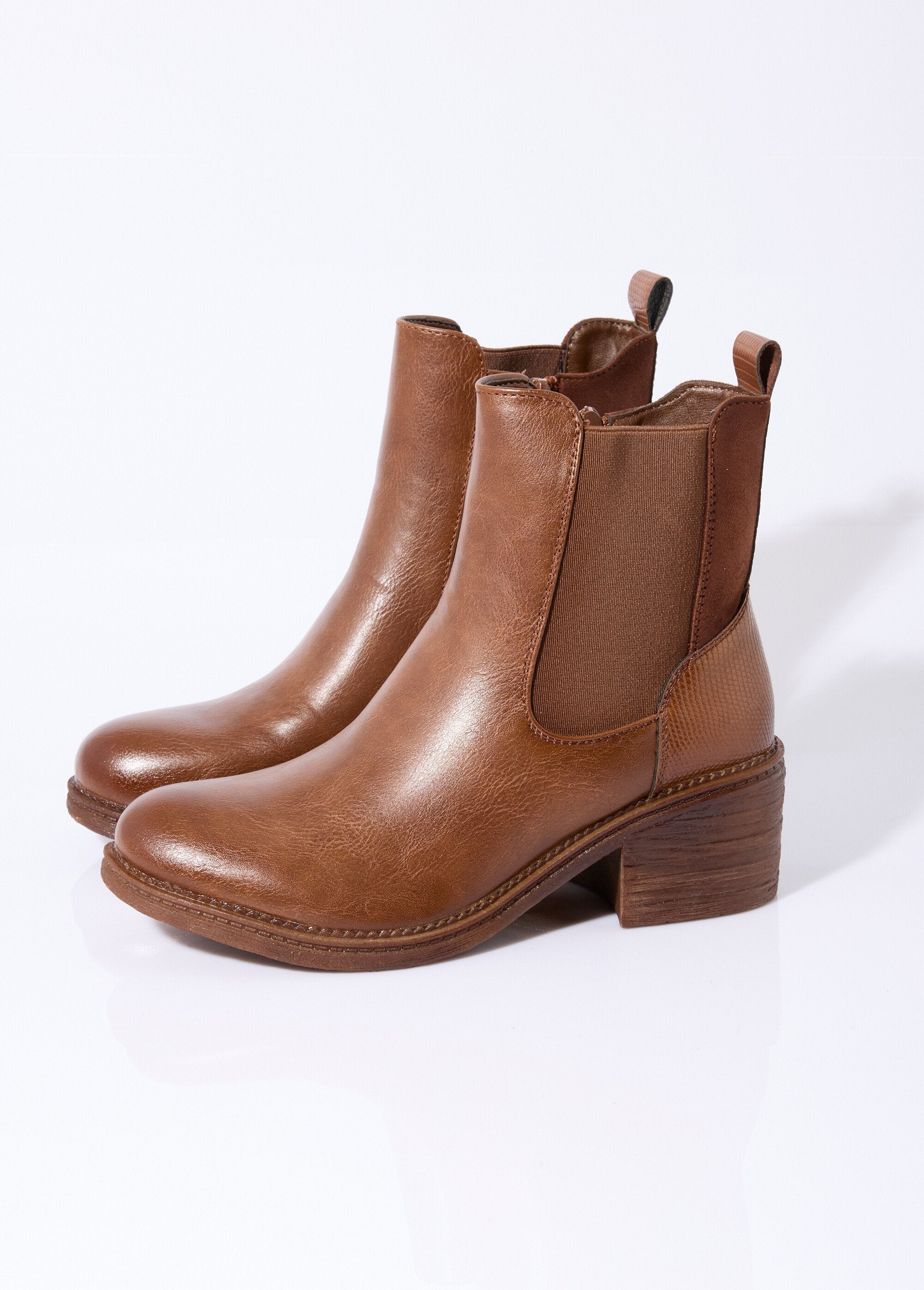 Boots_Chelsea_à_talon_et_bout_rond_Marron_DE1_slim