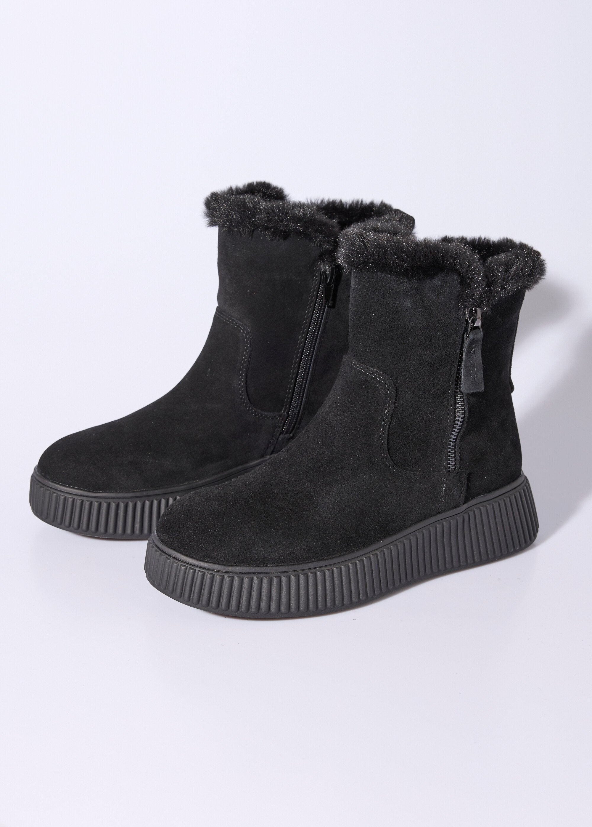 Boots_en_cuir_fourrées,_semelle_épaisse_Noir_DE1_slim