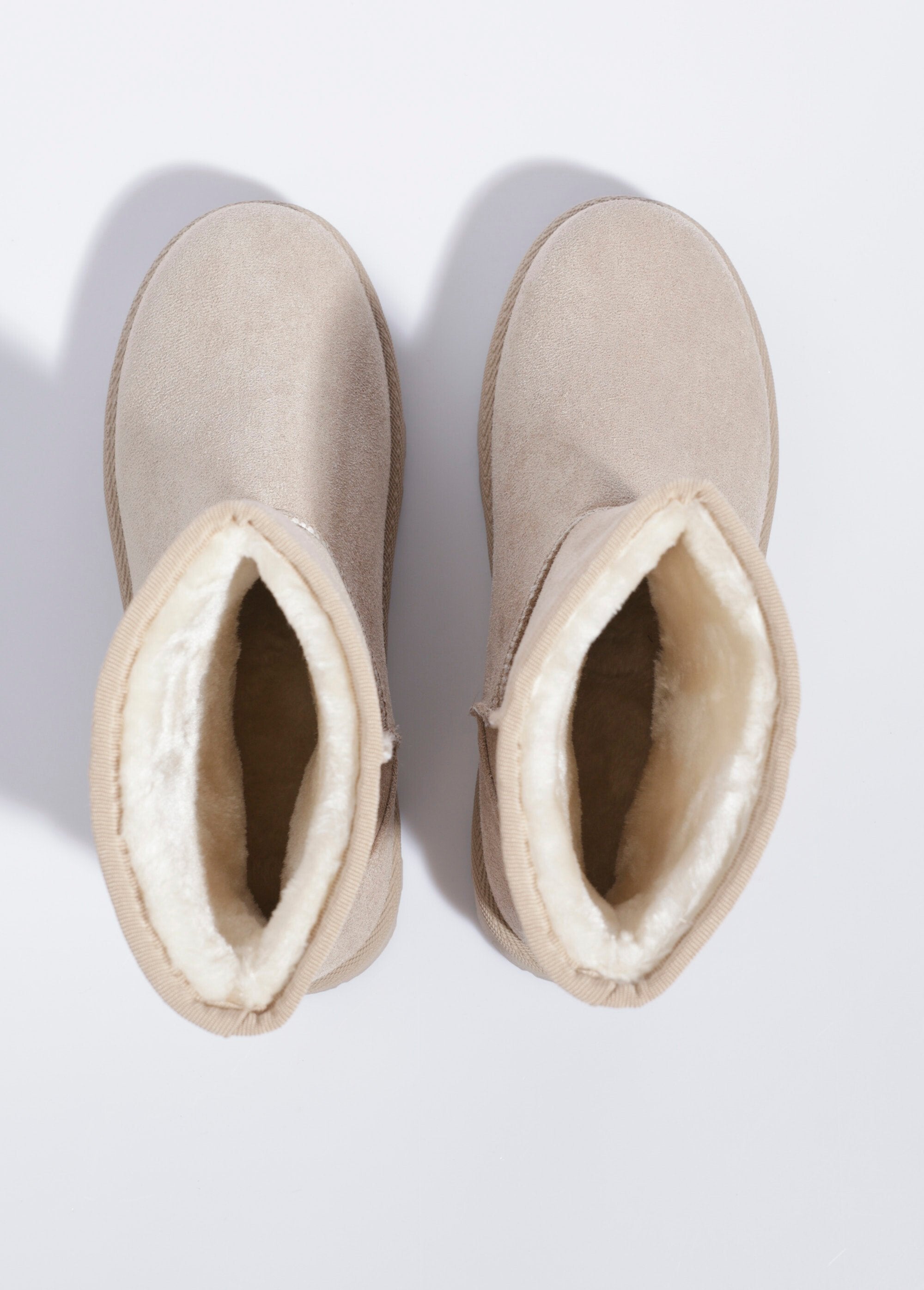 Botas_com_forro_quente_e_sola_com_plataforma_Beige_OV1_slim