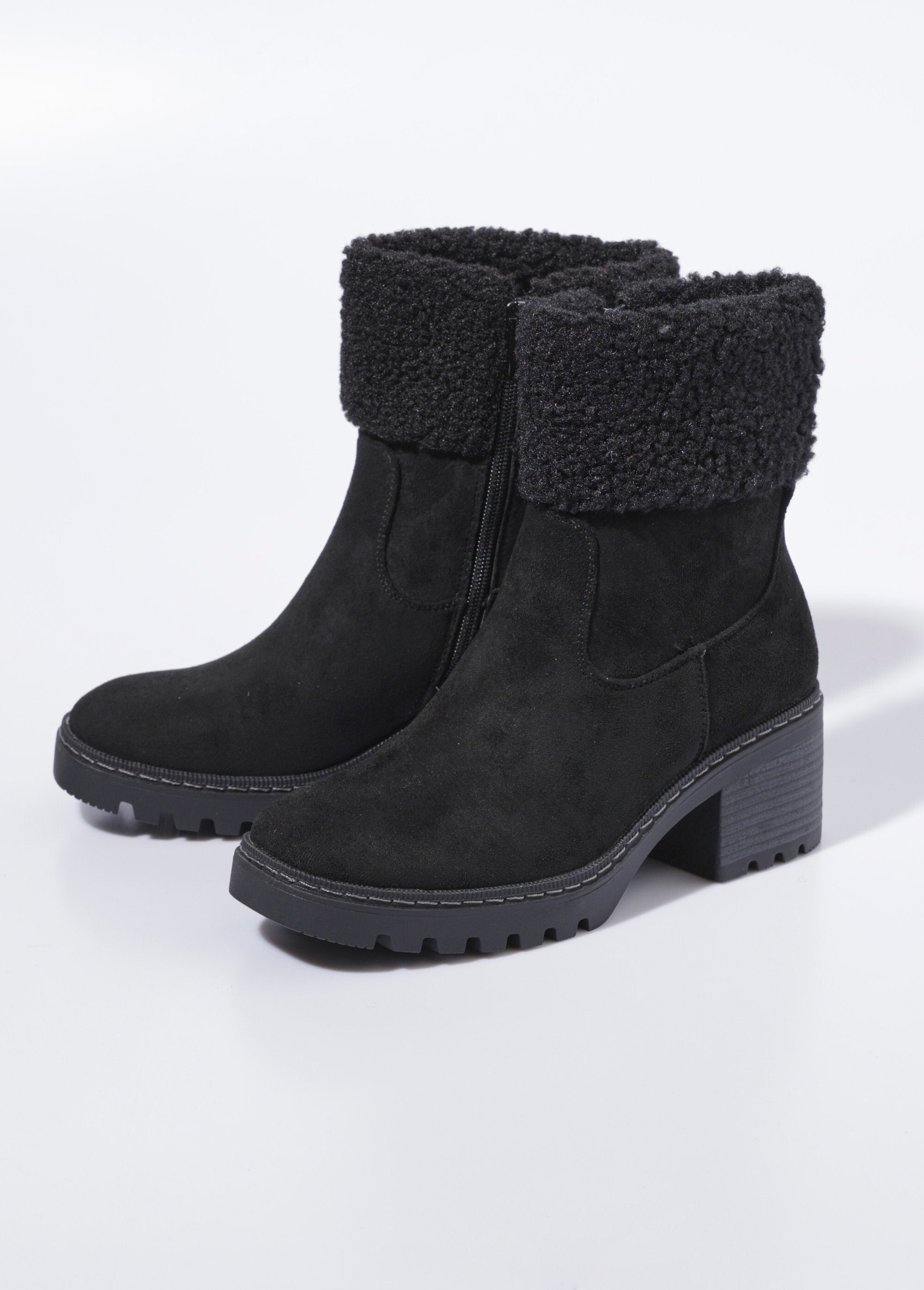 Boots_suédine_à_talon,_revers_fourrure_Noir_DE1_slim