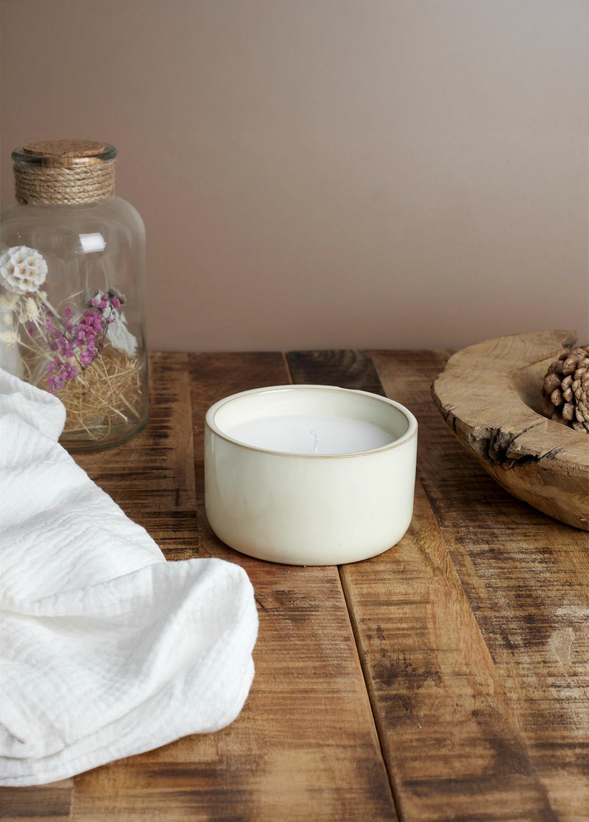 Vela_perfumada_em_cerâmica,_diâmetro_12cm_Beige_et_bois_gingembre_SF1_slim