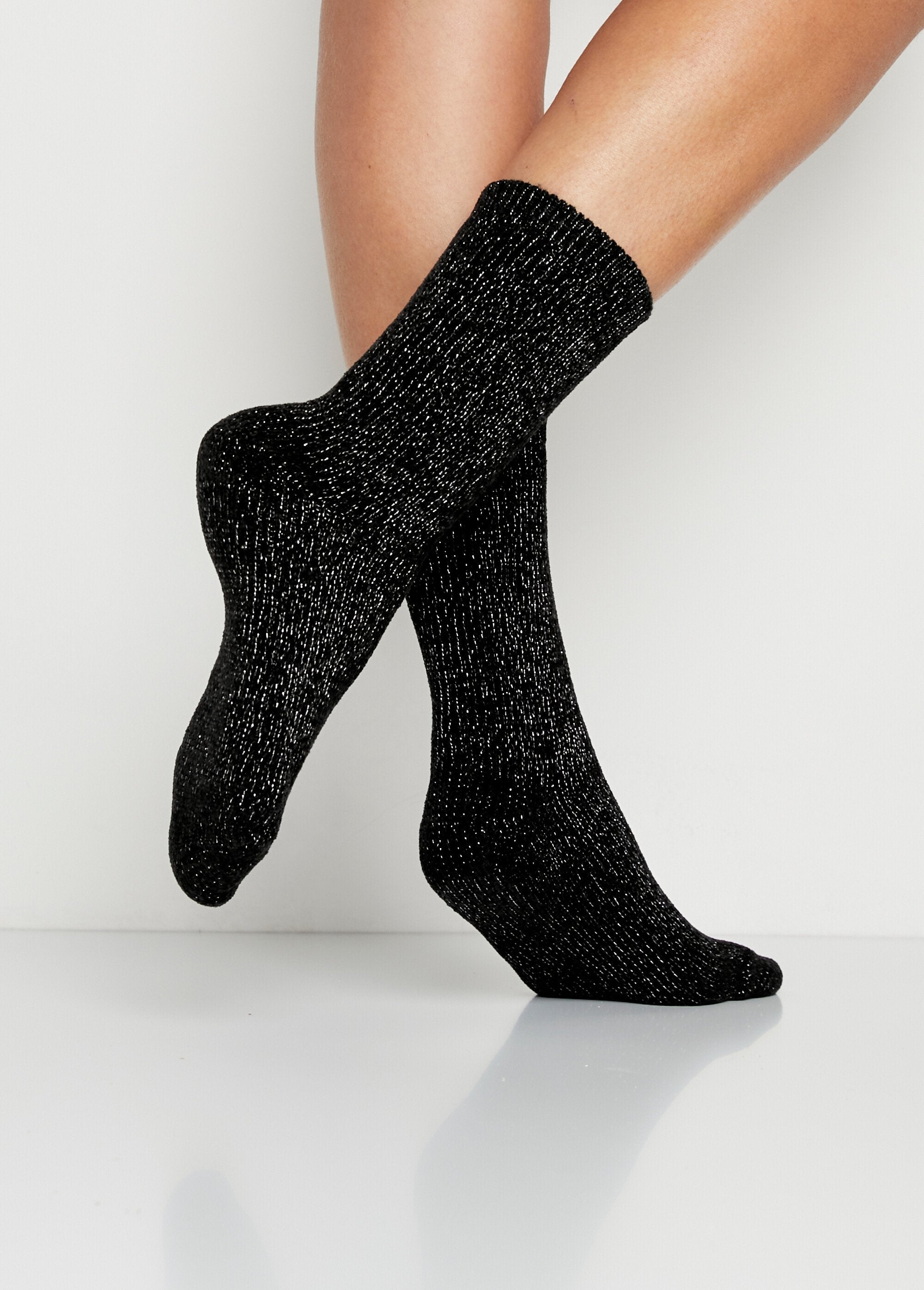 Meias_combinando_em_malha_chenille_Assortis_noir_lot2_DO1_slim