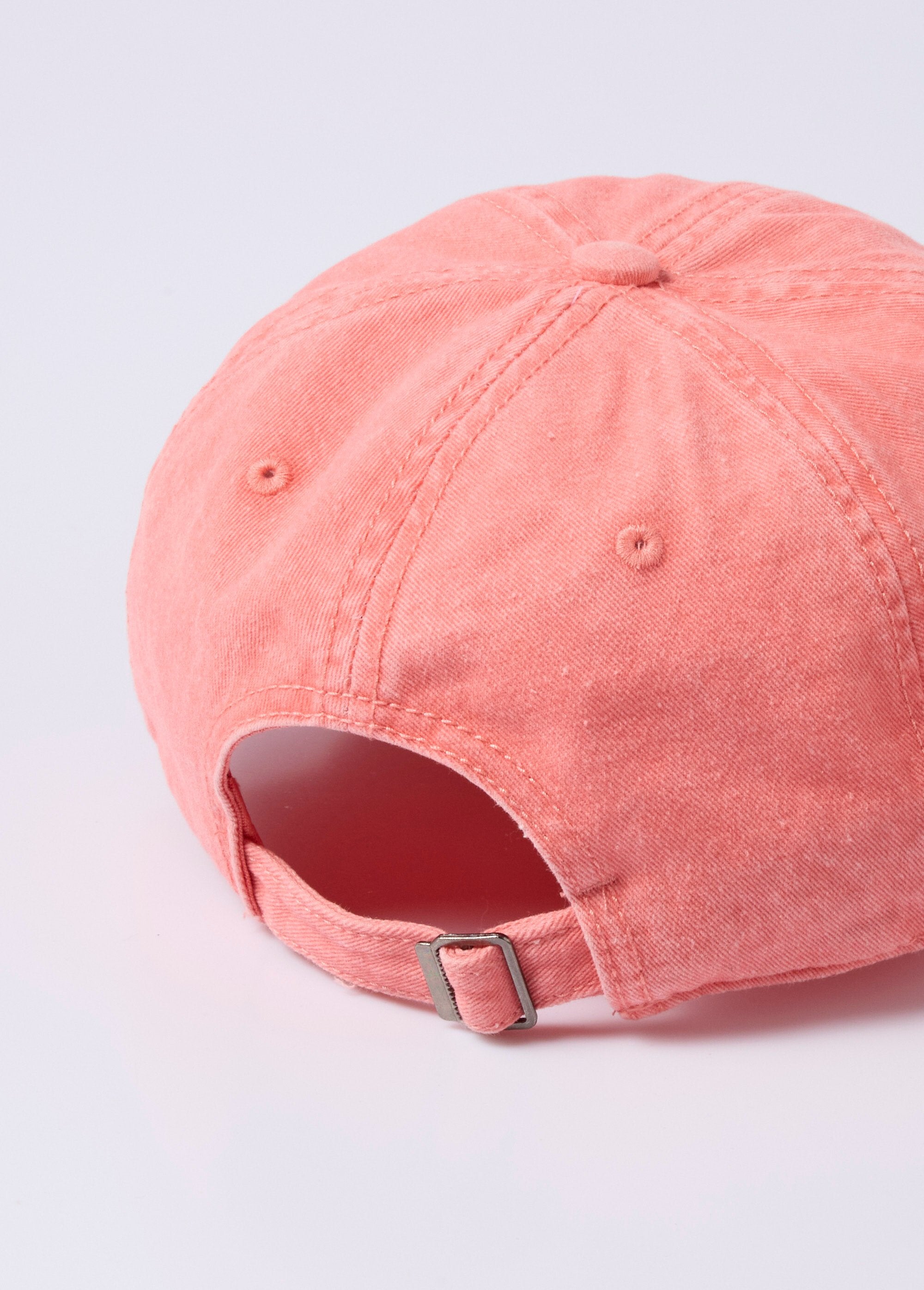 Boné_de_lona_colorido_com_efeito_desgastado_Corail_DO1_slim