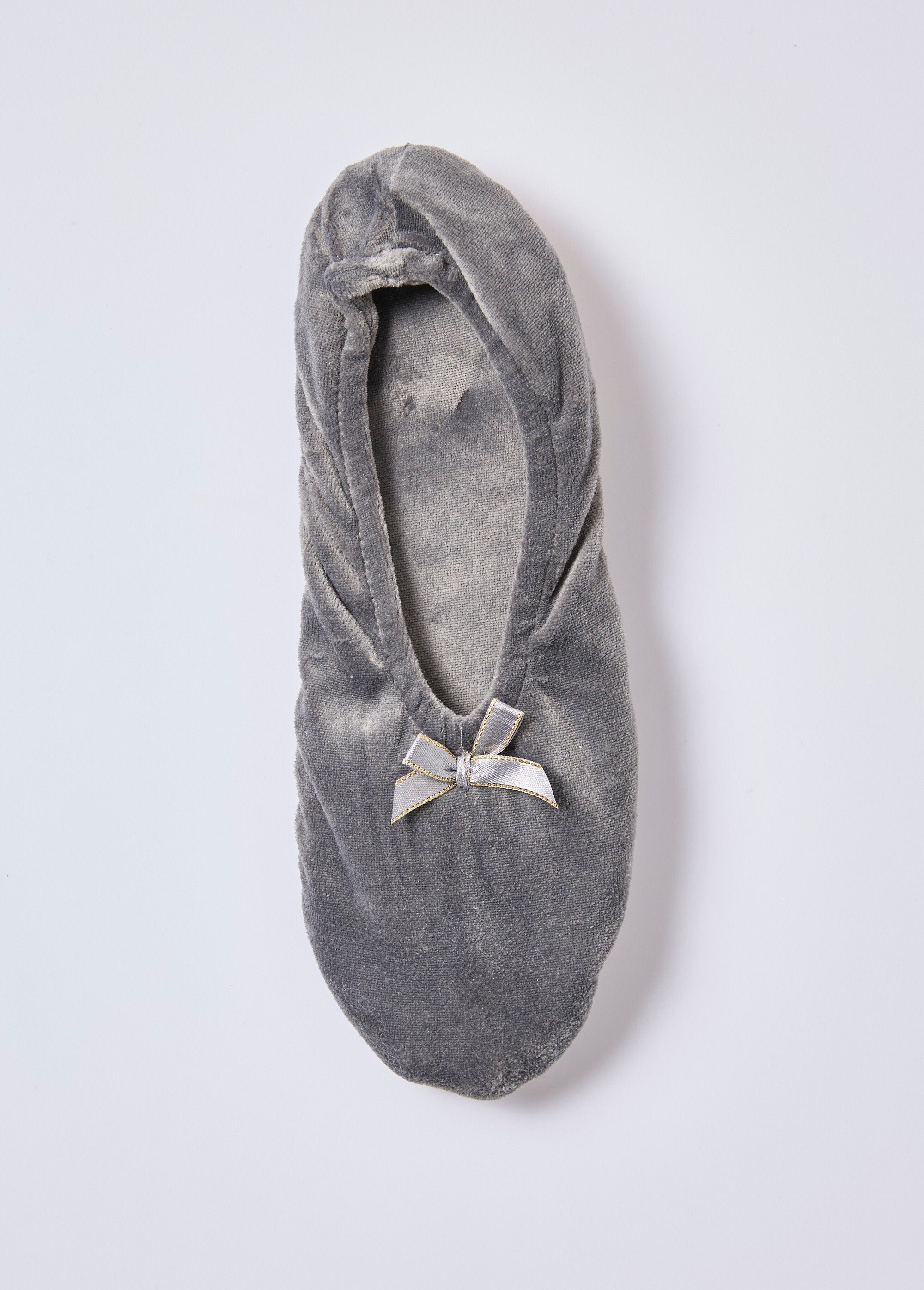 Sapatilhas_de_veludo_estilo_bailarina_Gris_OV1_slim