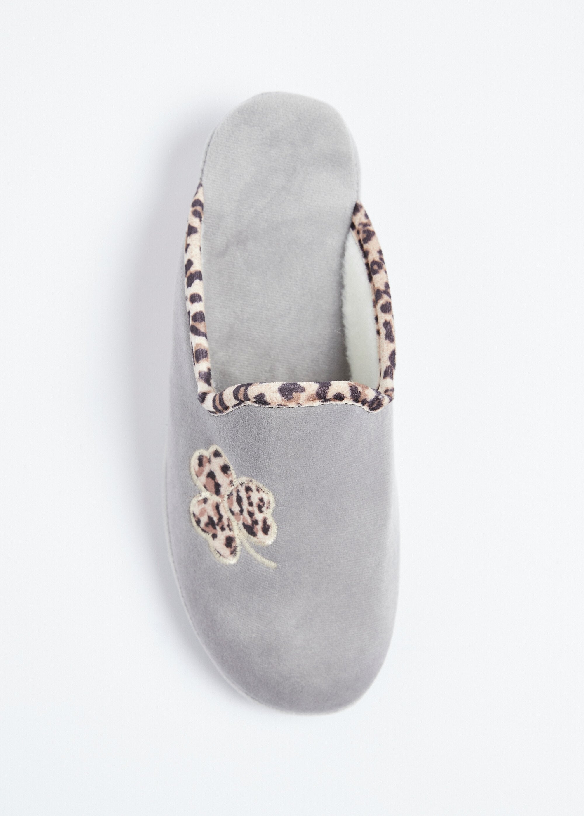 Pantufas_mule_confortáveis_em_tecido_aveludado_Gris_OV1_slim