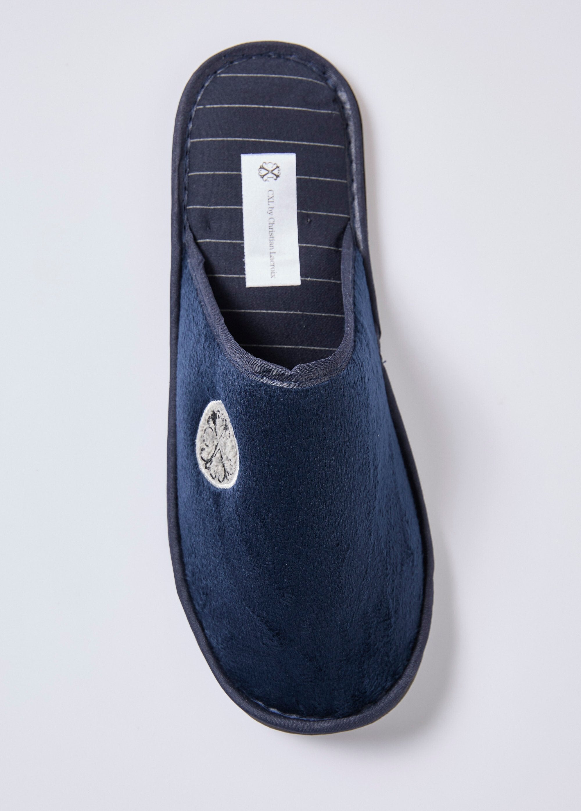 Pantufas_mule_com_logotipo_bordado_Bleu_OV1_slim