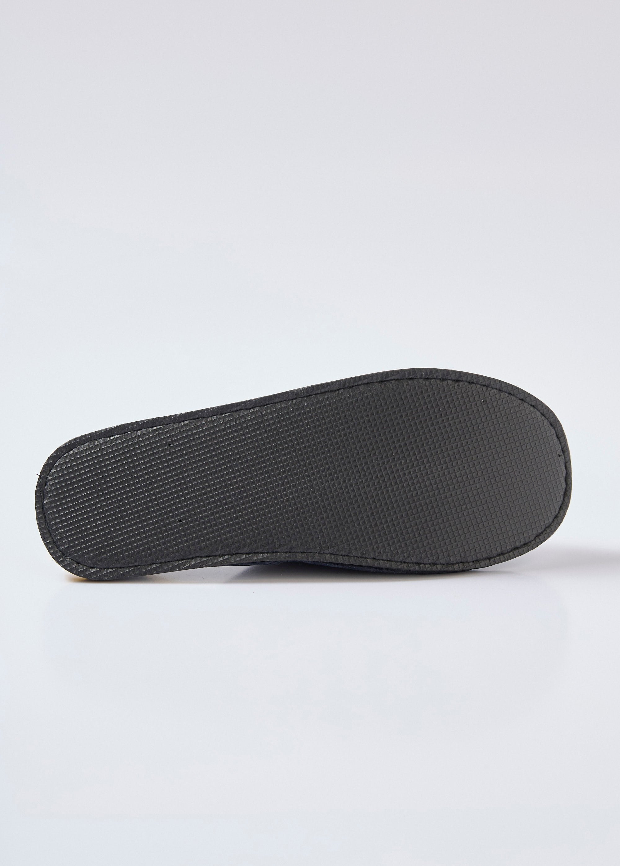 Pantufas_mule_com_logotipo_bordado_Bleu_UN1_slim