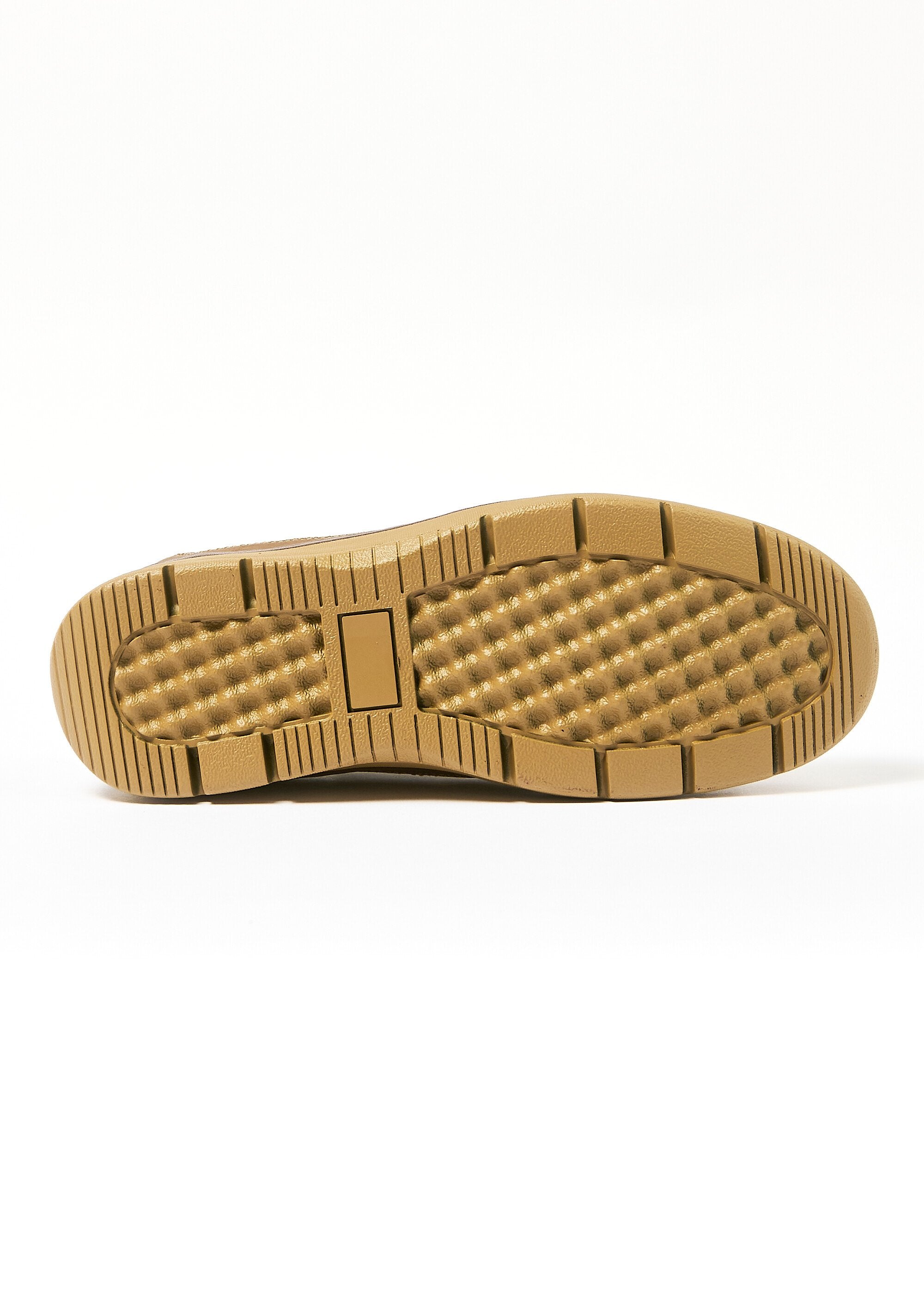 Sapatos_náuticos_de_couro_com_laterais_elásticas_Camel_UN1_slim