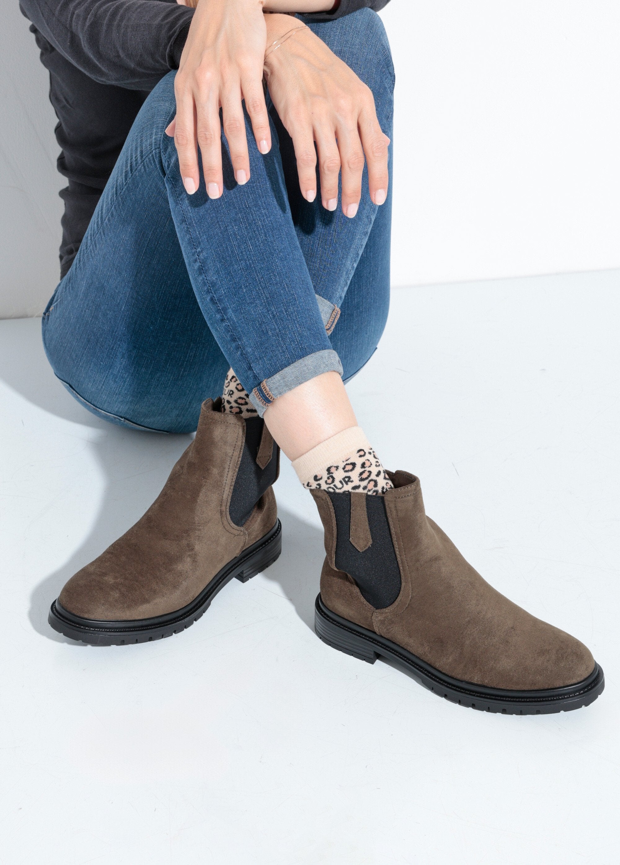 Botas_Chelsea_com_sola_dentada_Kaki_SF1_slim