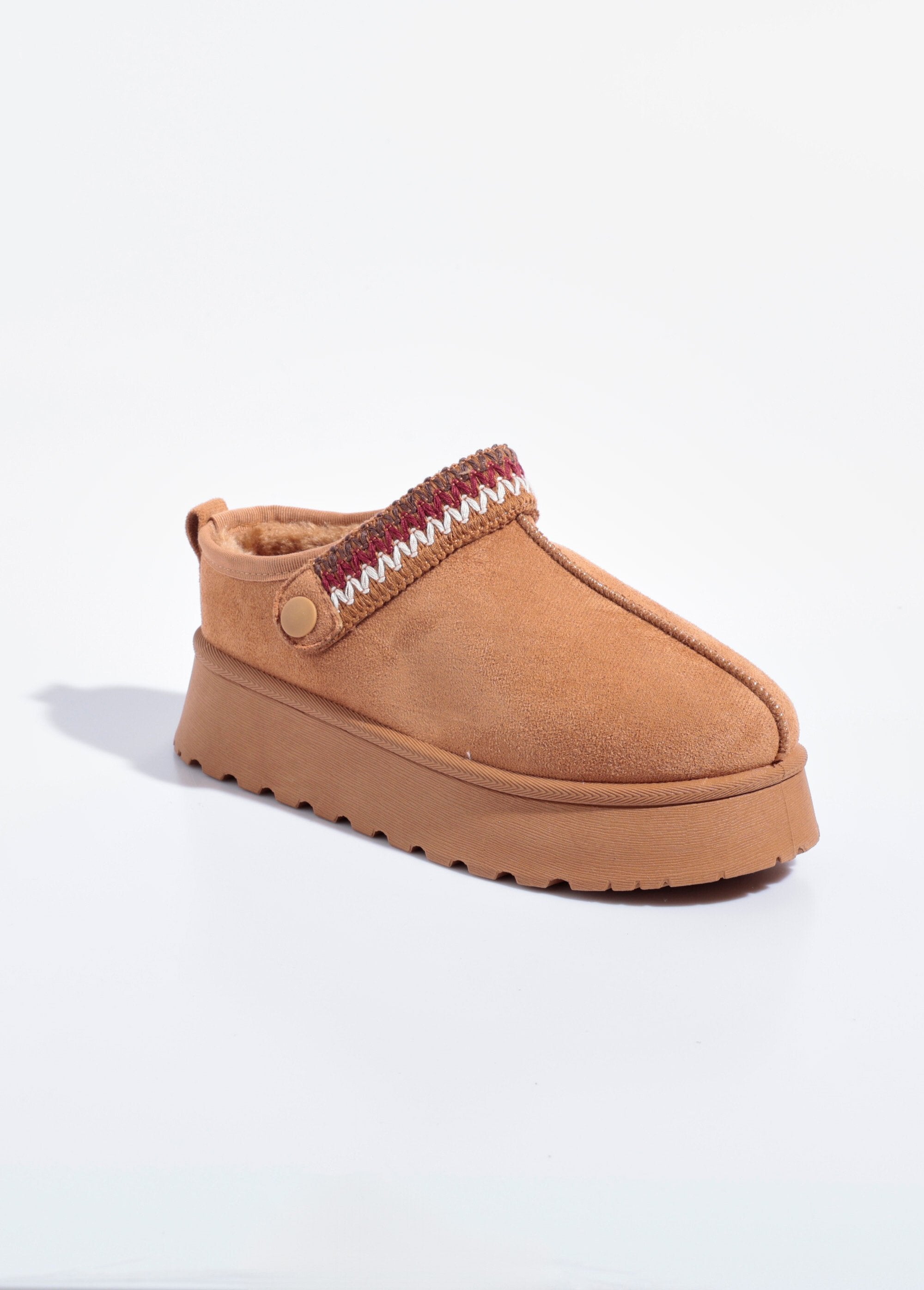 Mulas_de_cunha_forradas_com_pele_e_aba_elegante_Camel_FA1_slim