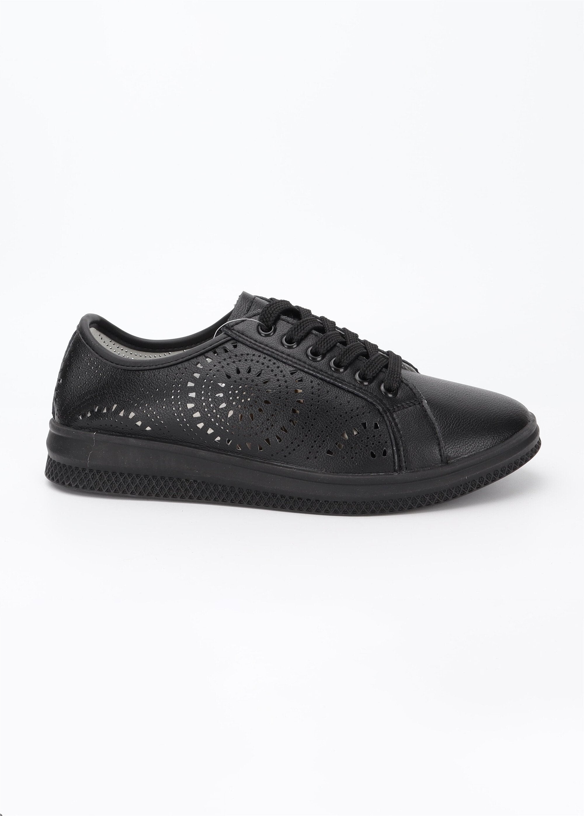 Tênis_com_detalhes_perfurados_Noir_DE1_slim