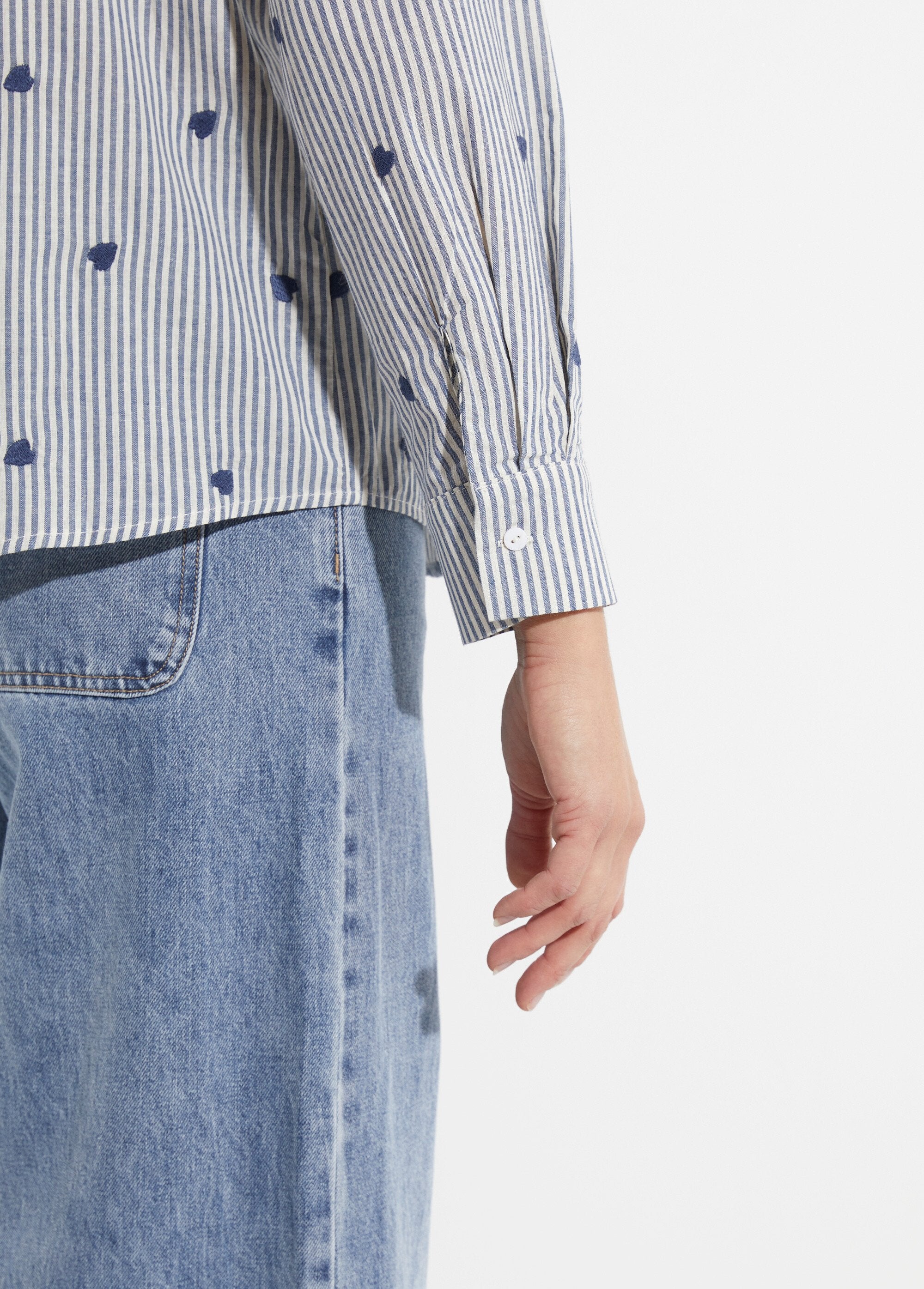 Chemisier_à_rayures_et_broderies_coeurs_Bleu_DE2_slim