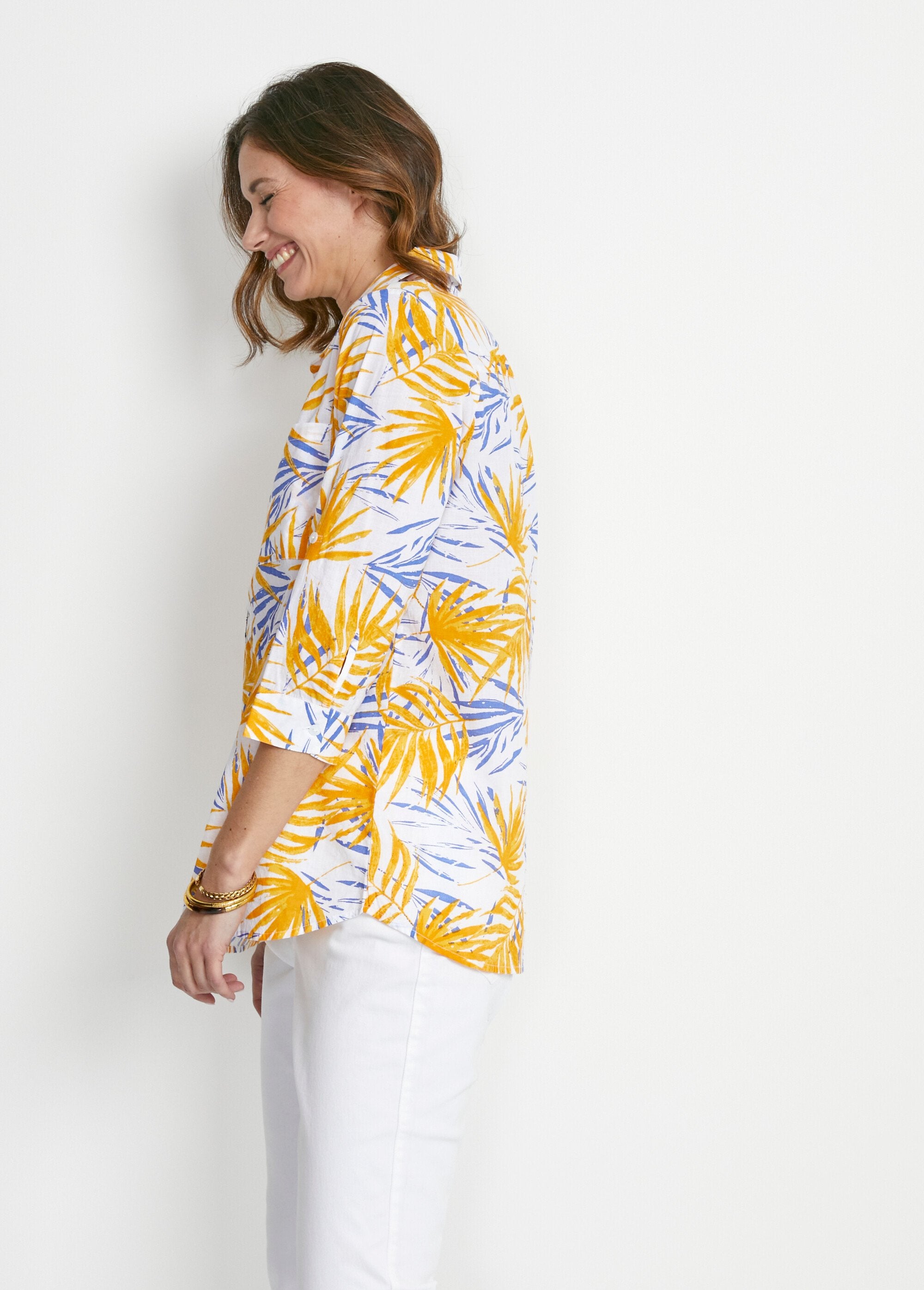 Blusa_longa_estampada_de_algodão_com_botões_Estampa_amarela_DR1_slim