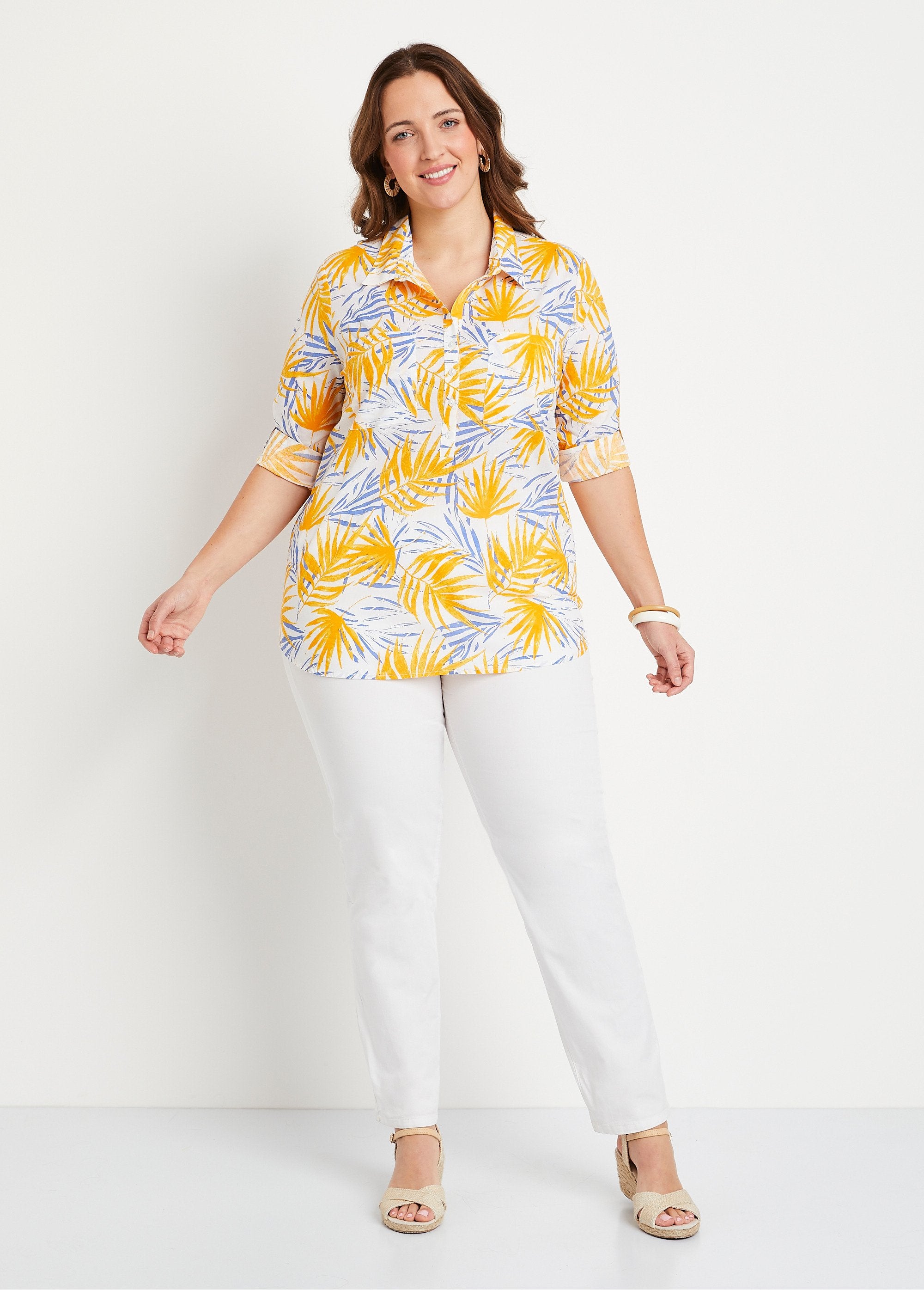 Blusa_longa_estampada_de_algodão_com_botões_Estampa_amarela_SF1_curvy