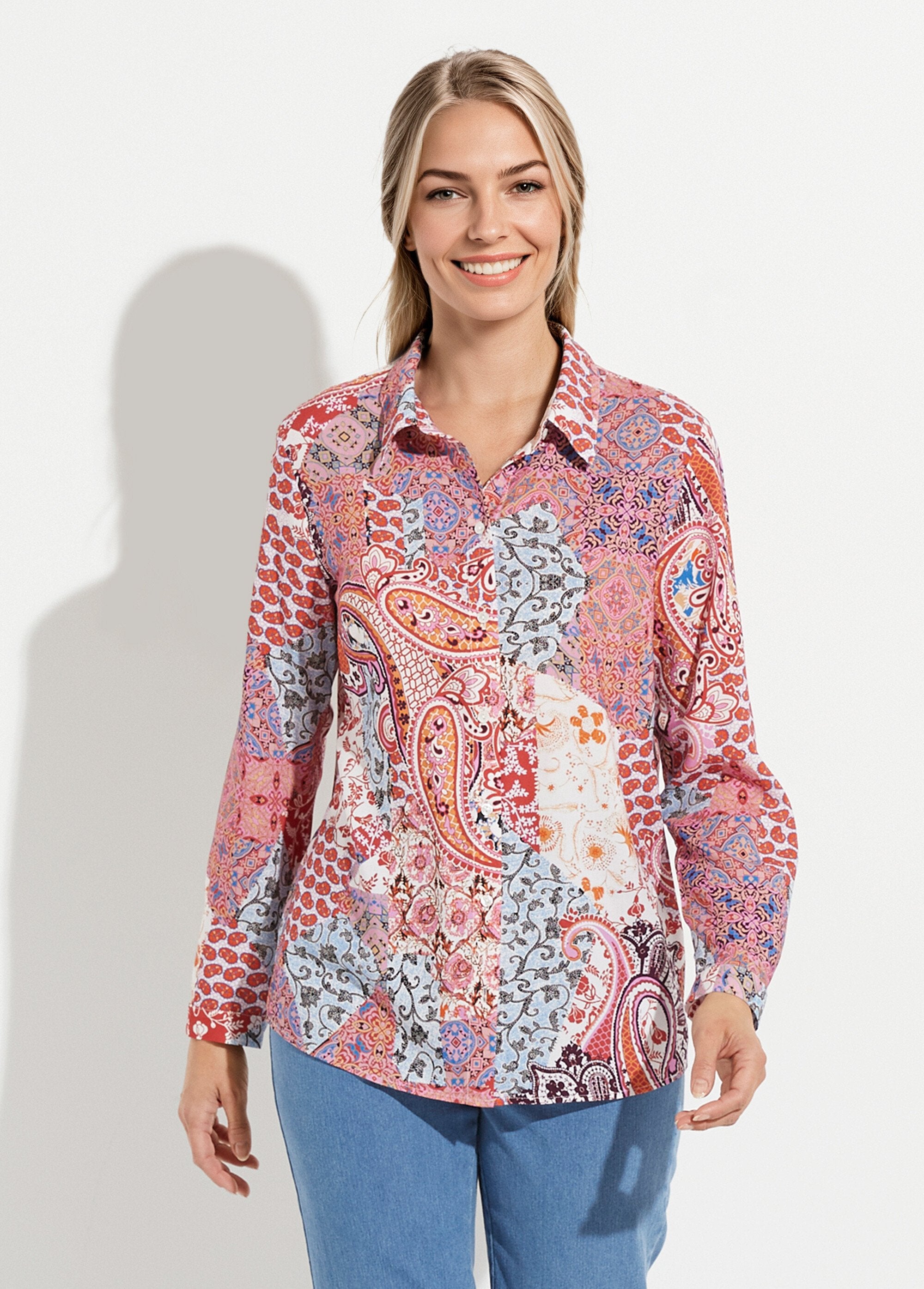 Blusa_longa_e_esvoaçante_com_estampa_paisley_e_botões_Imprime_rose_FA1_slim
