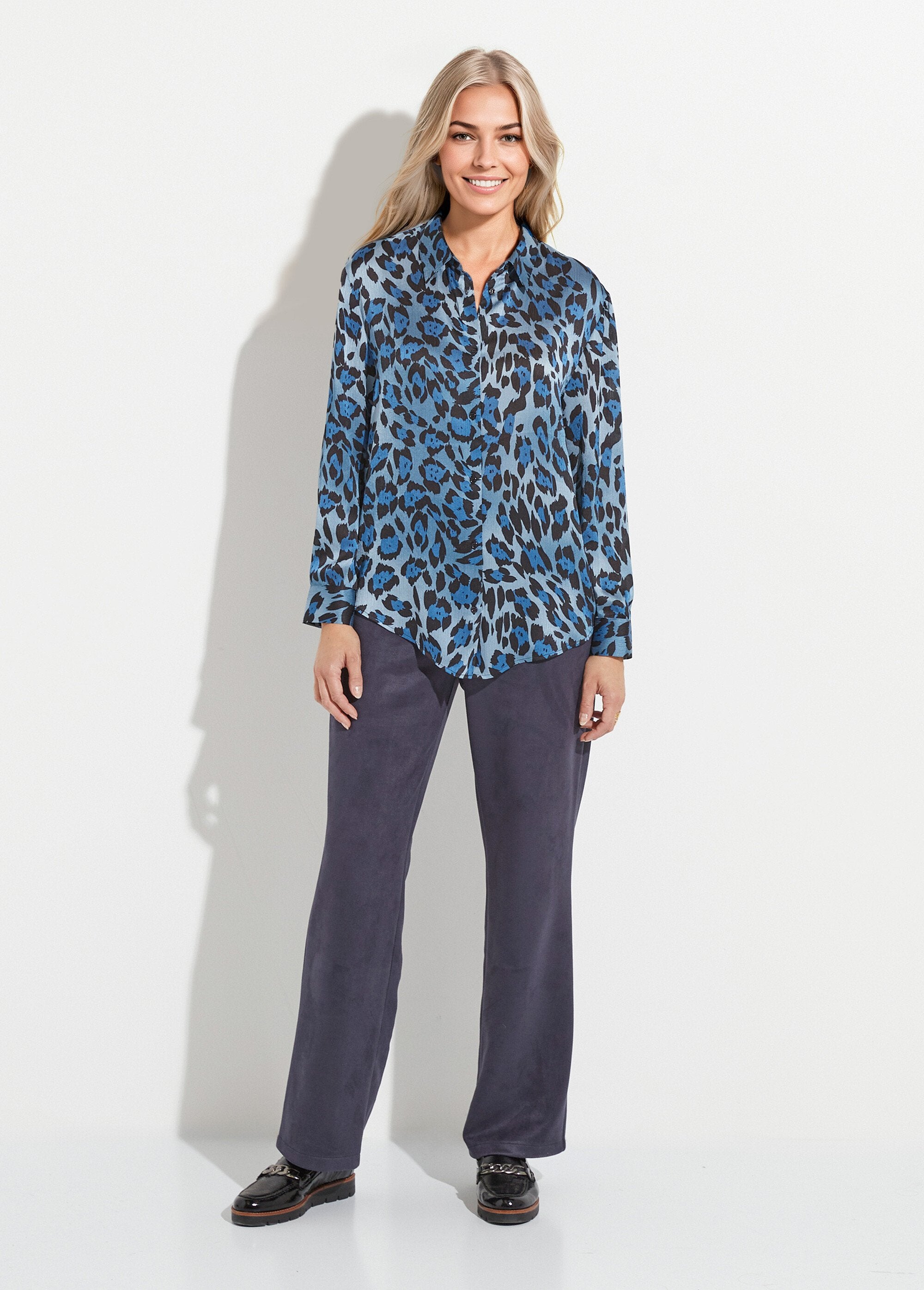 Blusa_de_cetim_com_botões_e_manga_comprida_Imprime_bleu_SF1_slim