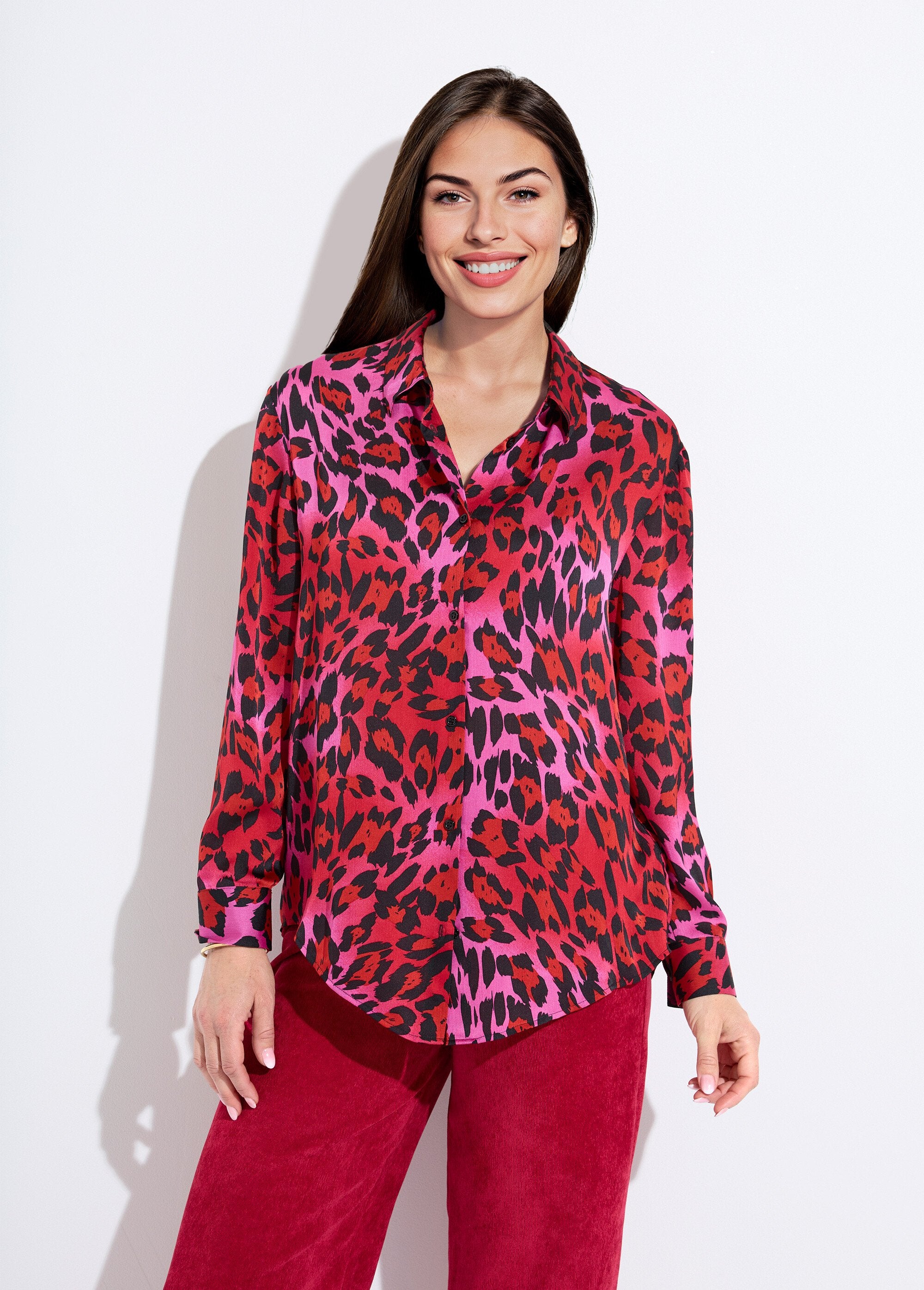 Blusa_de_cetim_com_botões_e_manga_comprida_Imprime_fuchsia_FA1_slim