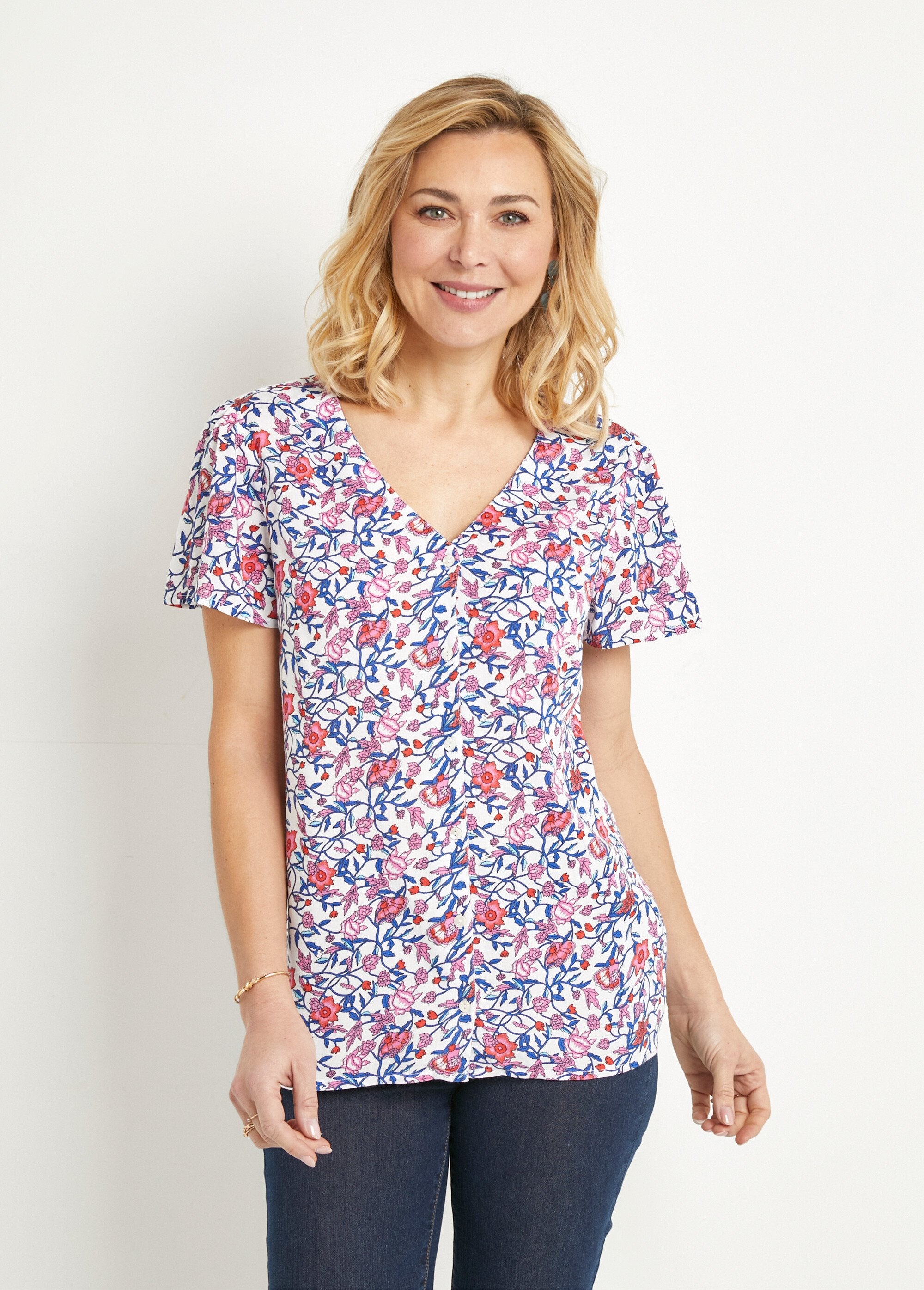 Blusa_floral_de_manga_curta_com_decote_em_V_Bleu_et_rose_FA1_slim