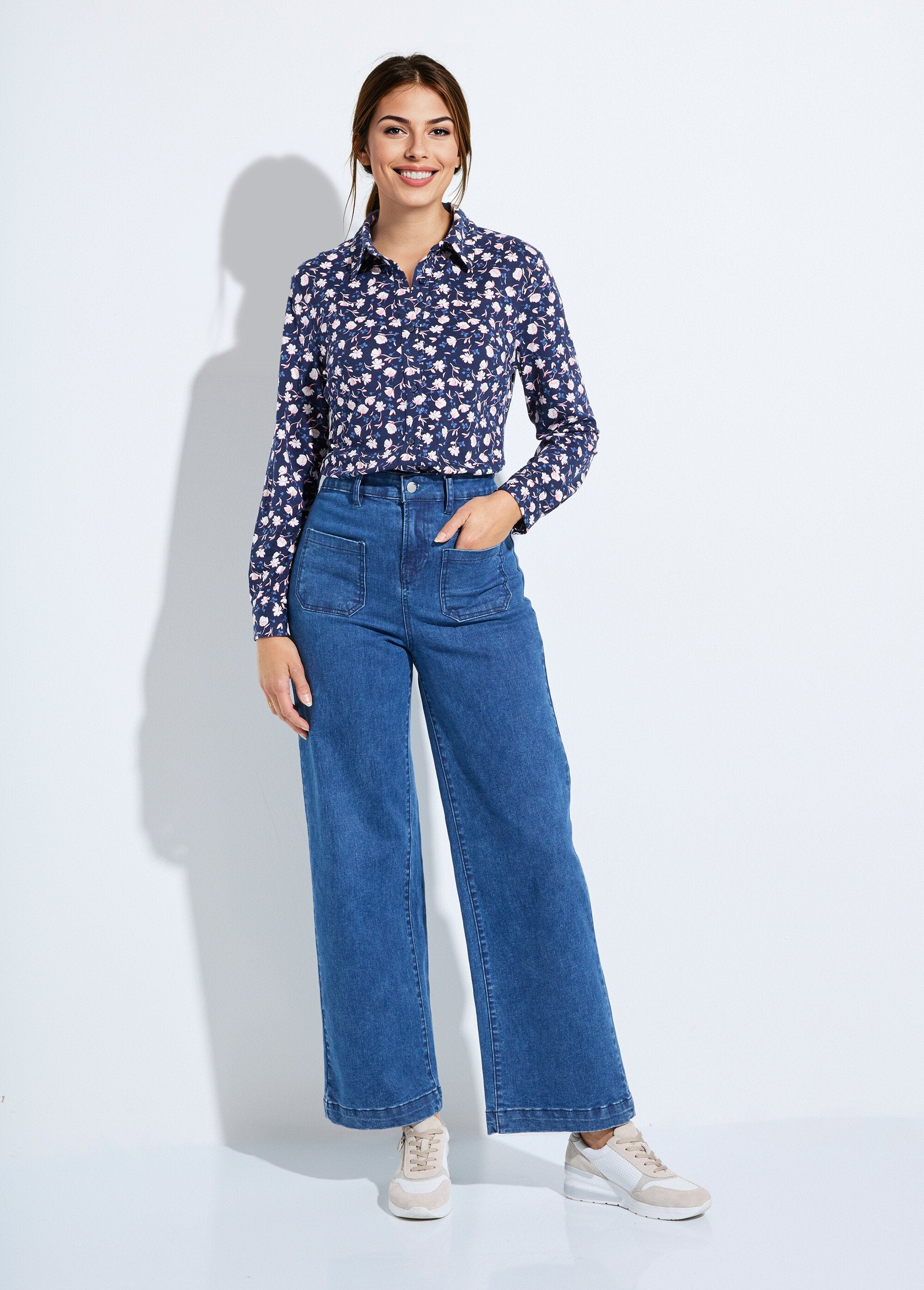 Blusa_de_malha_quentinha_com_estampa_floral_Marine_et_blanc_SF1_slim