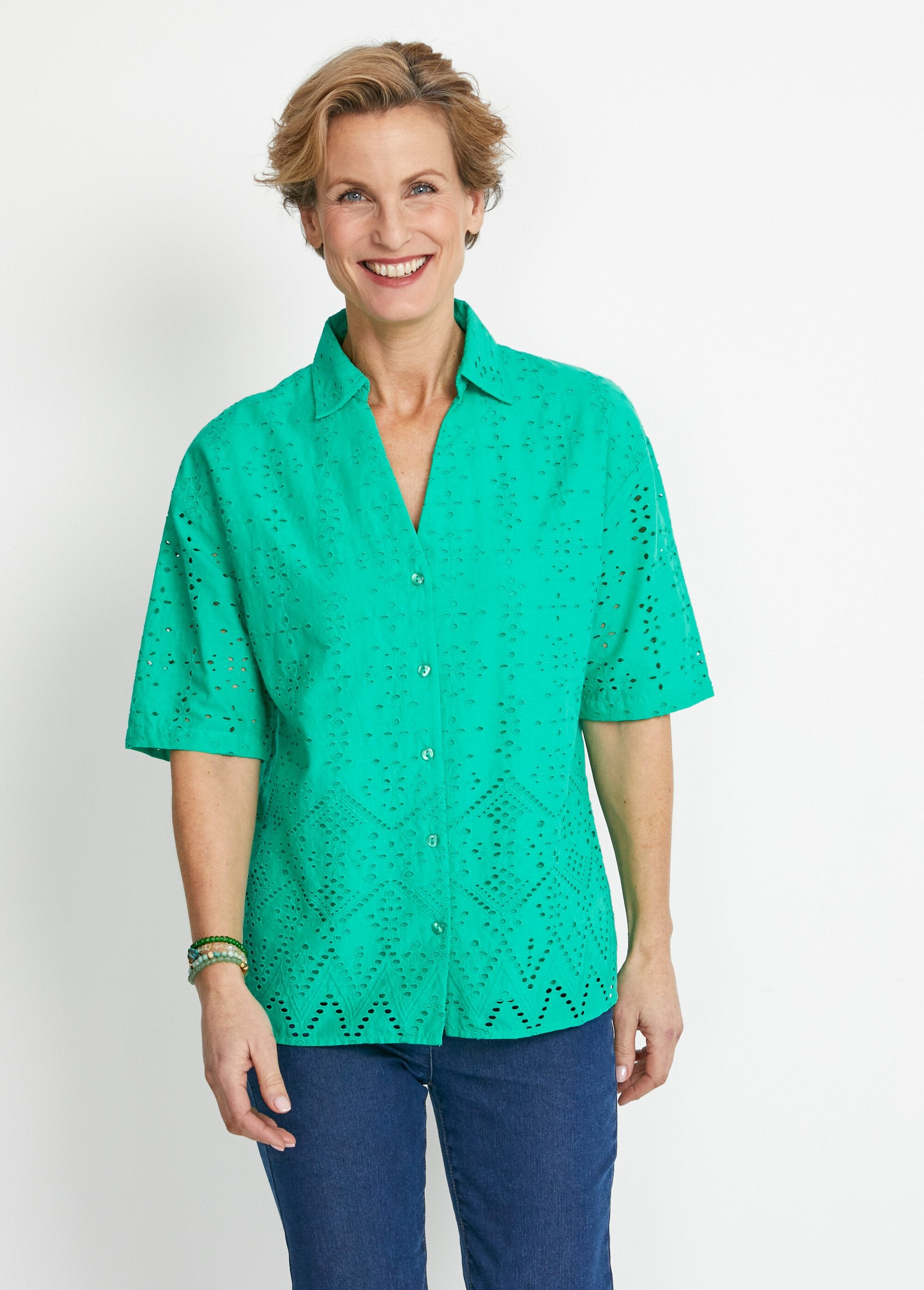 Blusa_de_manga_curta_bordada_VERDE_FA1_slim