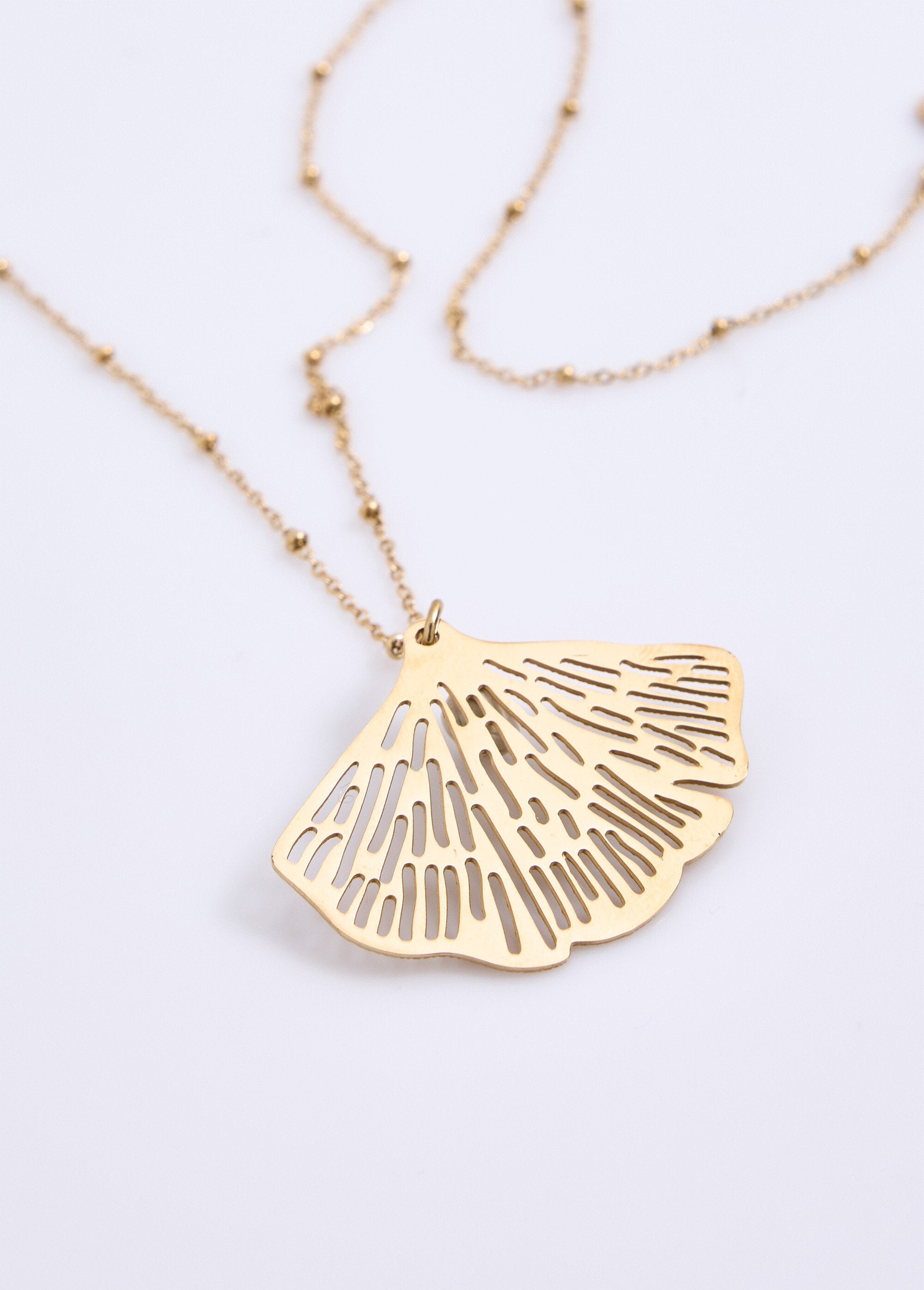 Colar_com_pingente_de_folha_de_aço_inoxidável_banhado_a_ouro_Dore_FA1_slim