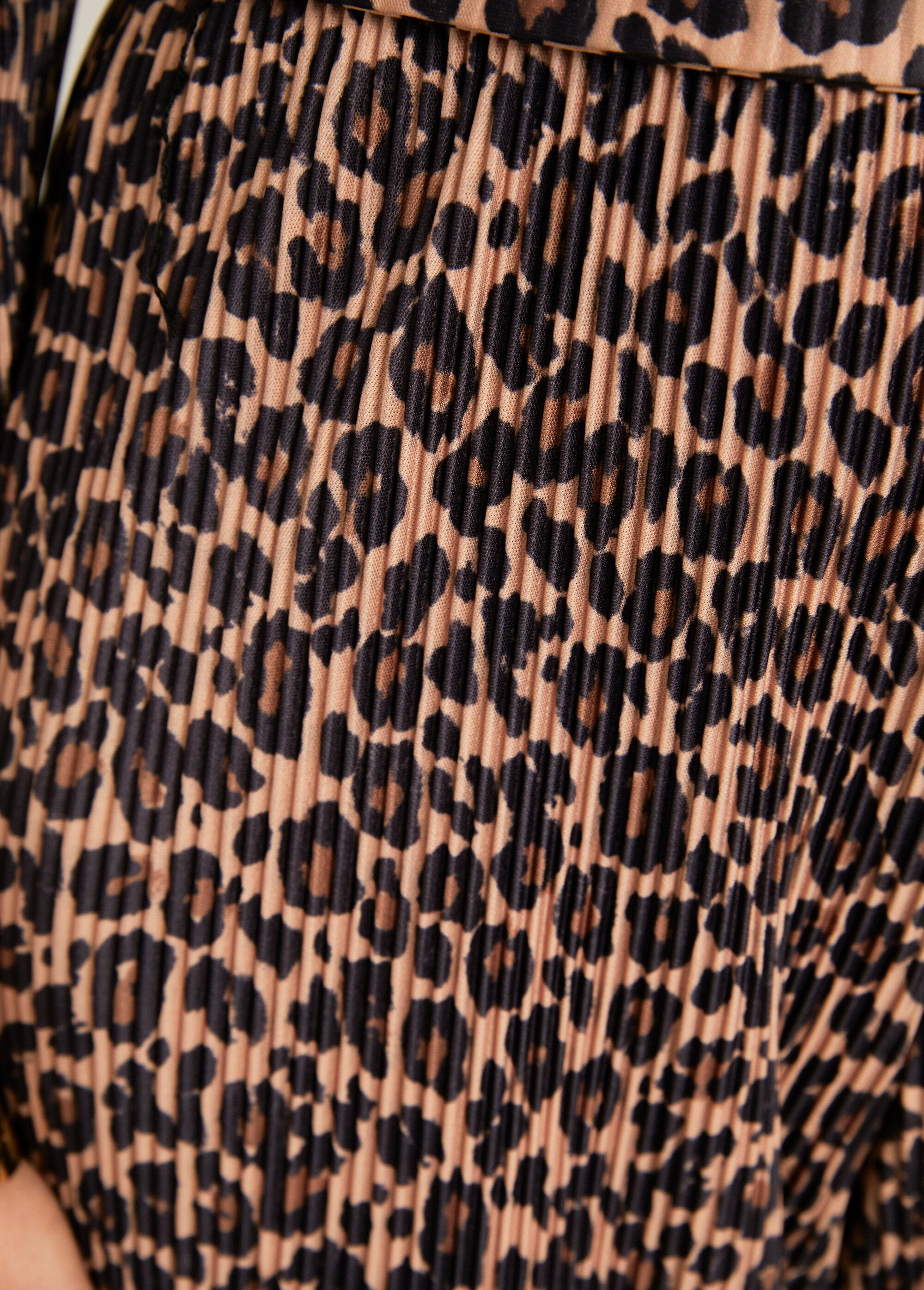 Macacão_plissado_com_estampado_de_leopardo_Imprime_leopard_DE5_slim