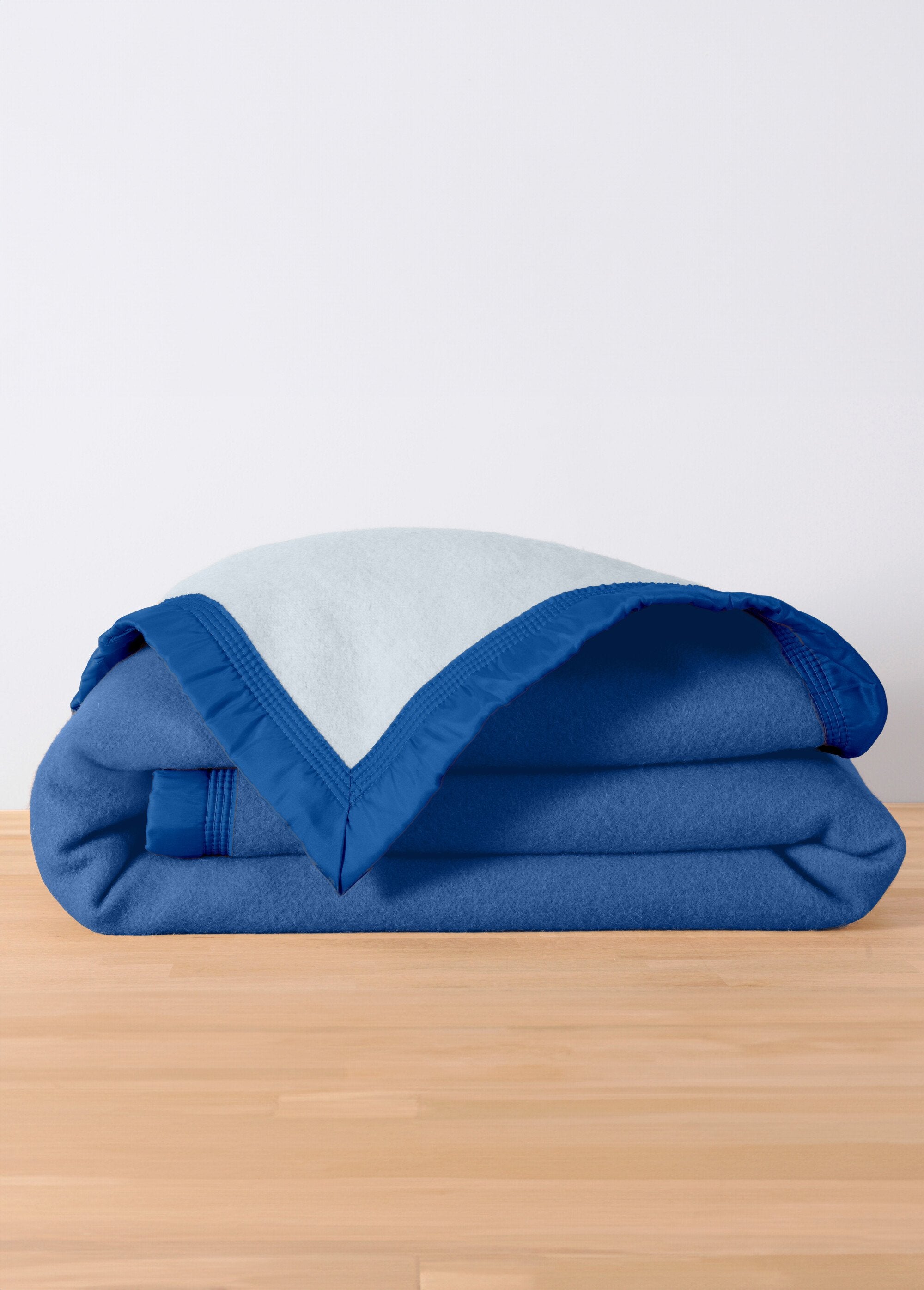 Manta_bicolor_de_pura_lã_600_g/m²_AZUL_FA1_slim