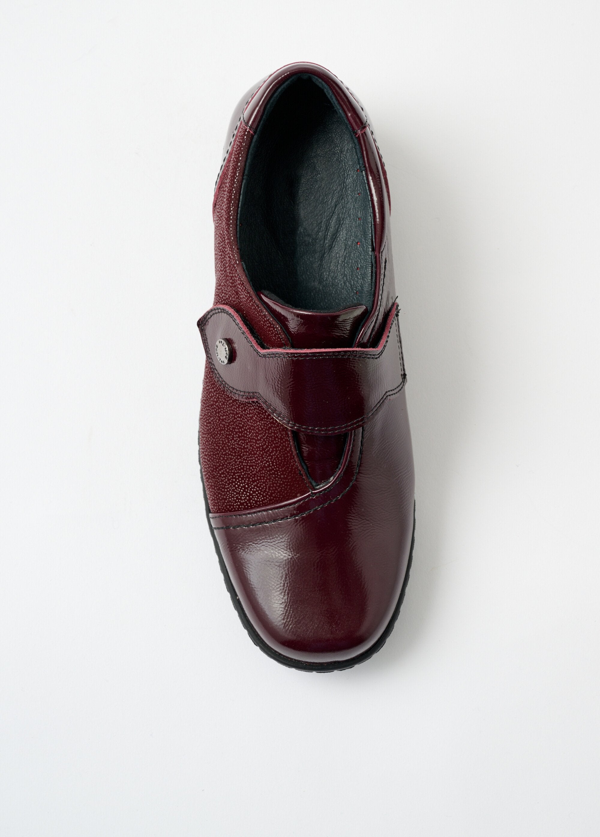 Derbies_de_couro_macio,_largo_e_confortável_para_raspar_Vernis_bordeaux_OV1_slim