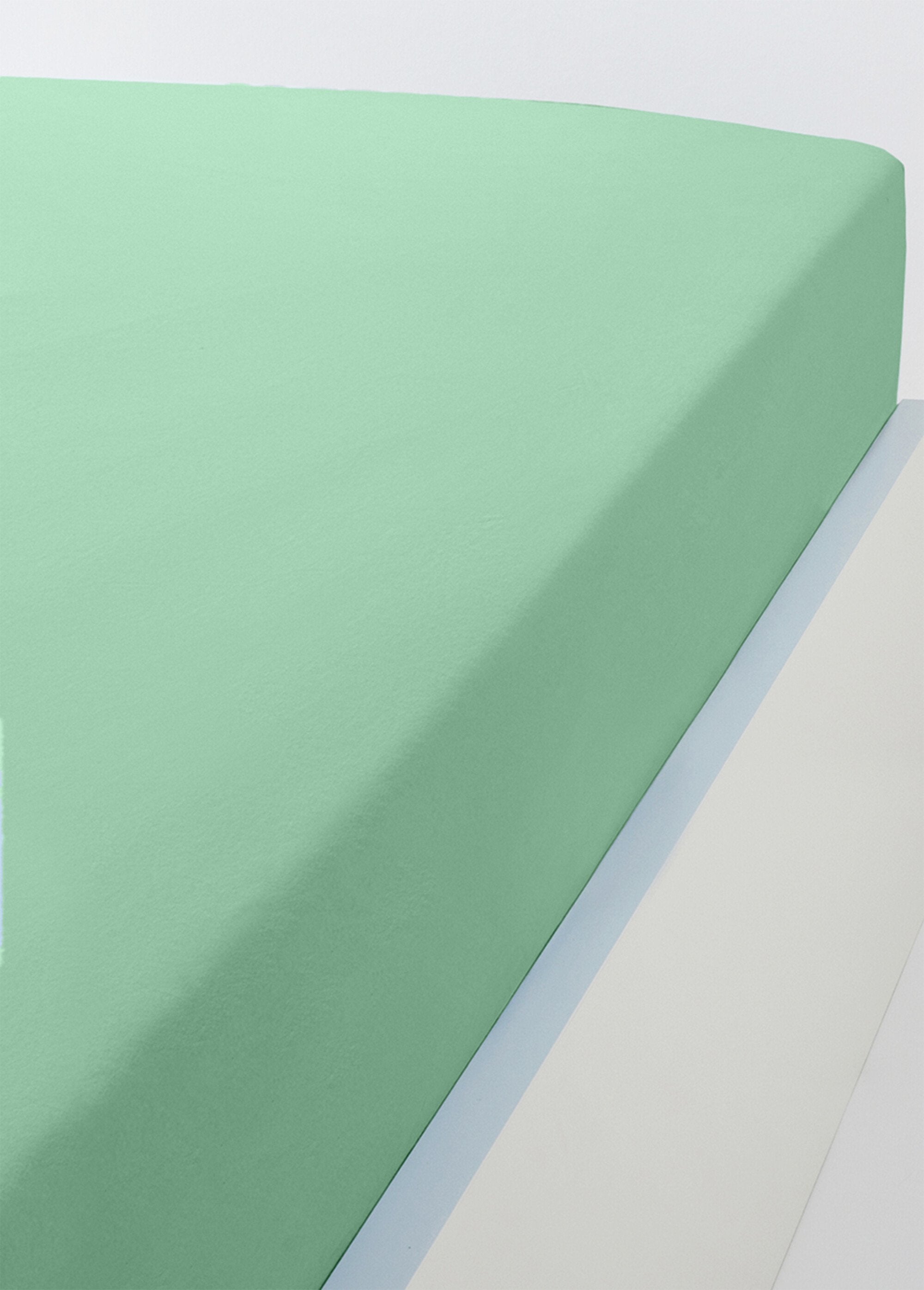 Lençol_justo_em_jersey_de_algodão_liso_VERDE_FA1_slim