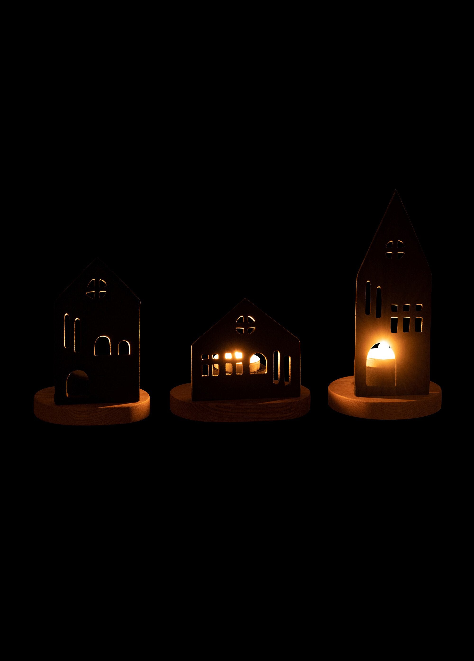 Conjunto_de_3_porta-velas_decorativos_em_formato_de_casa_Noir_DE2_slim