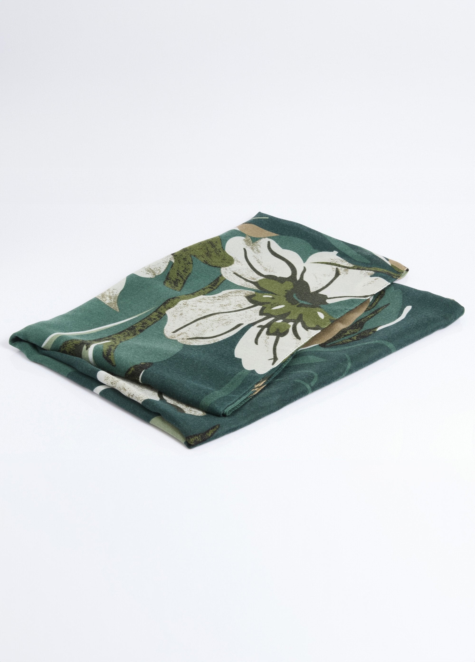 Echarpe_fine_motif_fleuri_en_camaieu_Vert_DE1_slim