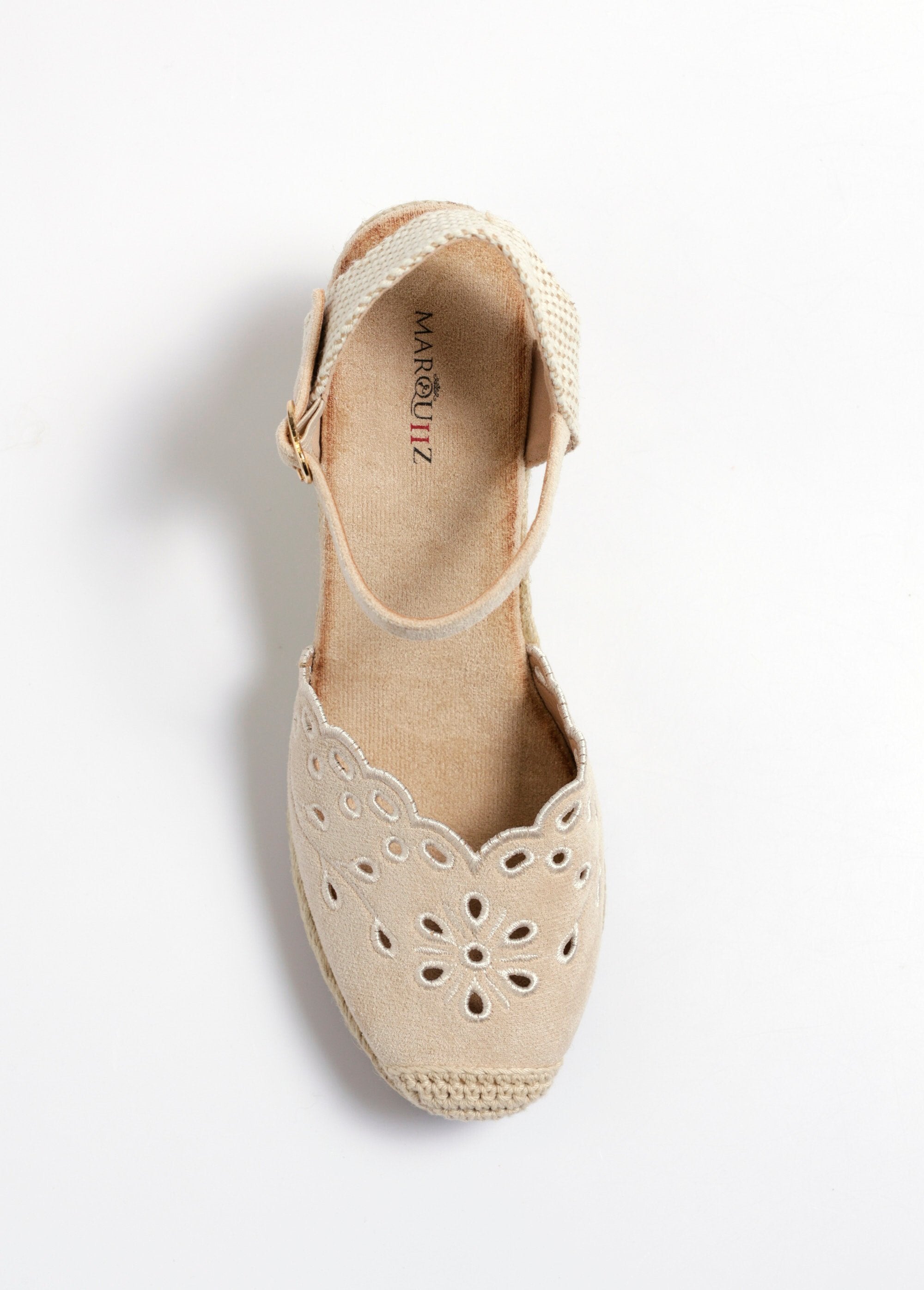 Alpargatas_de_cunha_com_detalhes_vazados_Beige_OV1_slim