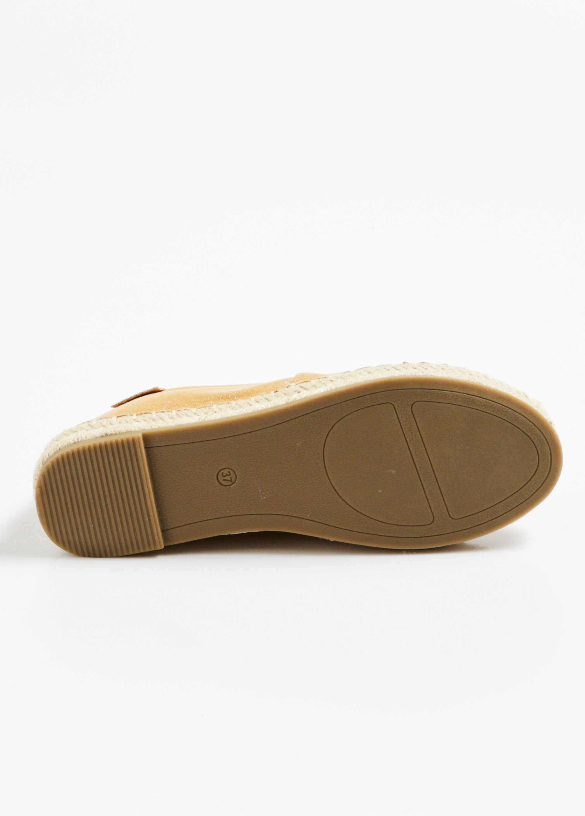 Alpargatas_de_lantejoulas_com_sola_de_corda_Camel_UN1_slim