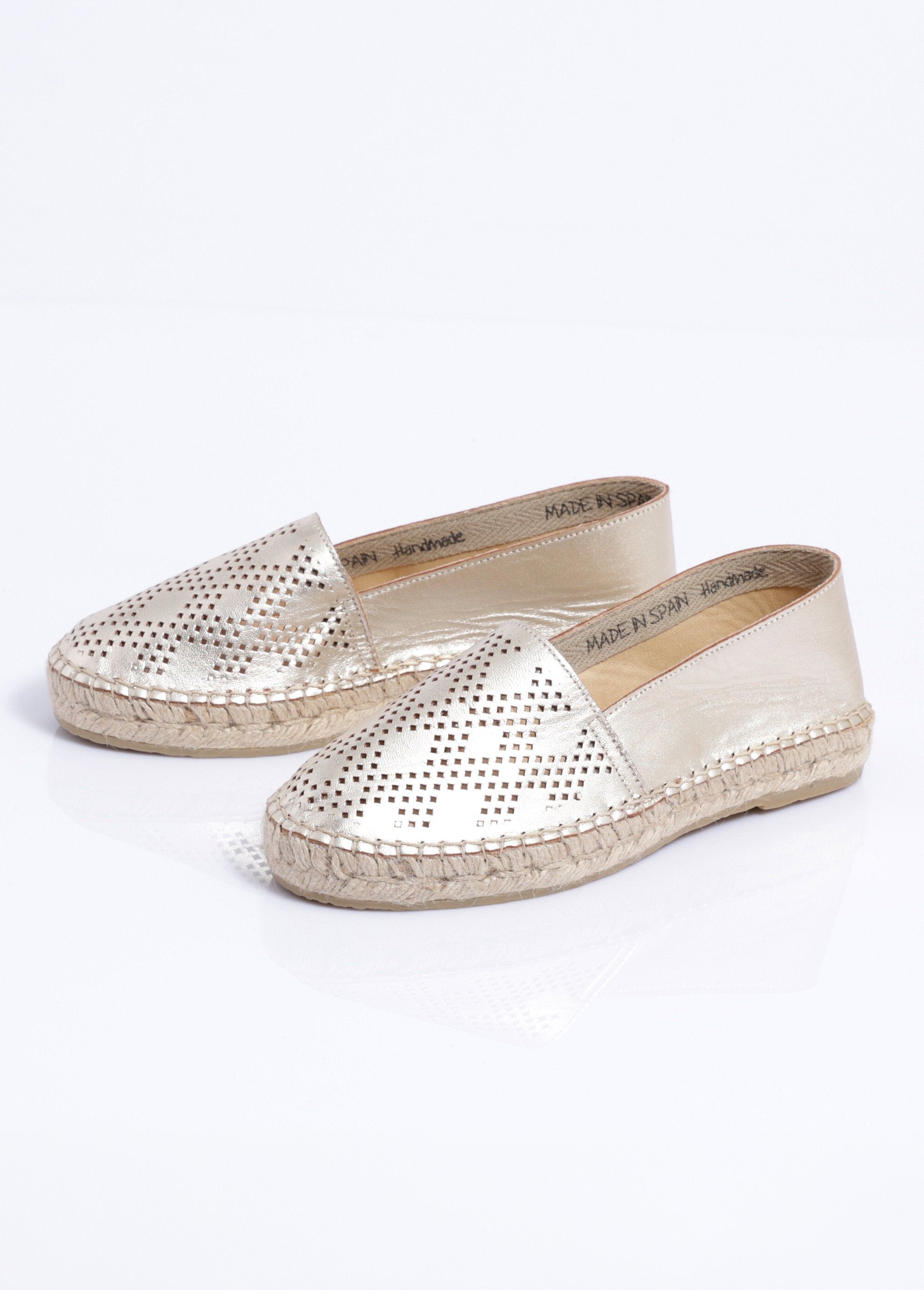 Espadrilles_plates_cuir_perforé_semelles_corde_Dore_DE1_slim