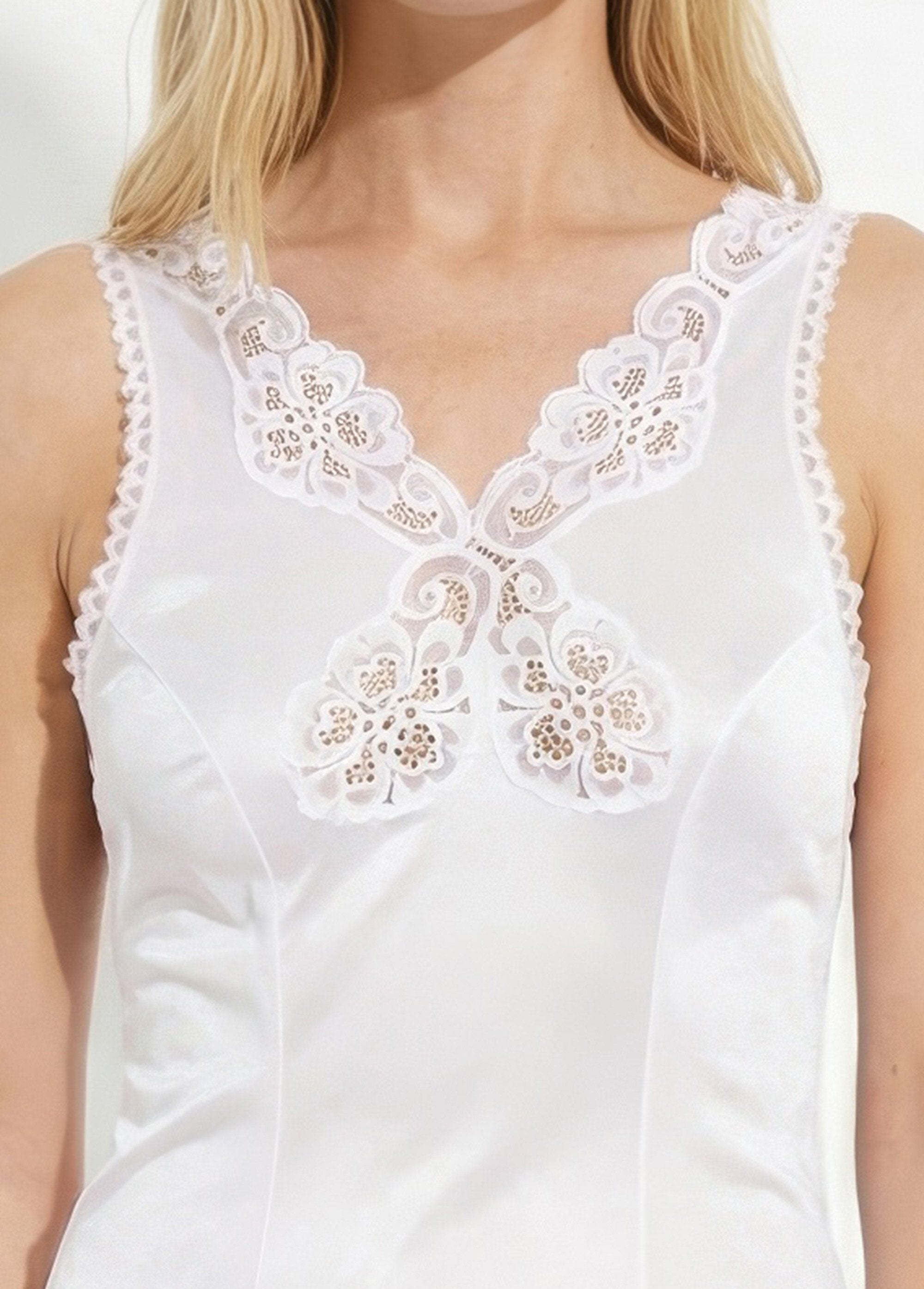 Vestido_deslizante_em_malha_de_cetim_100_cm_Madrepérola_DE1_slim